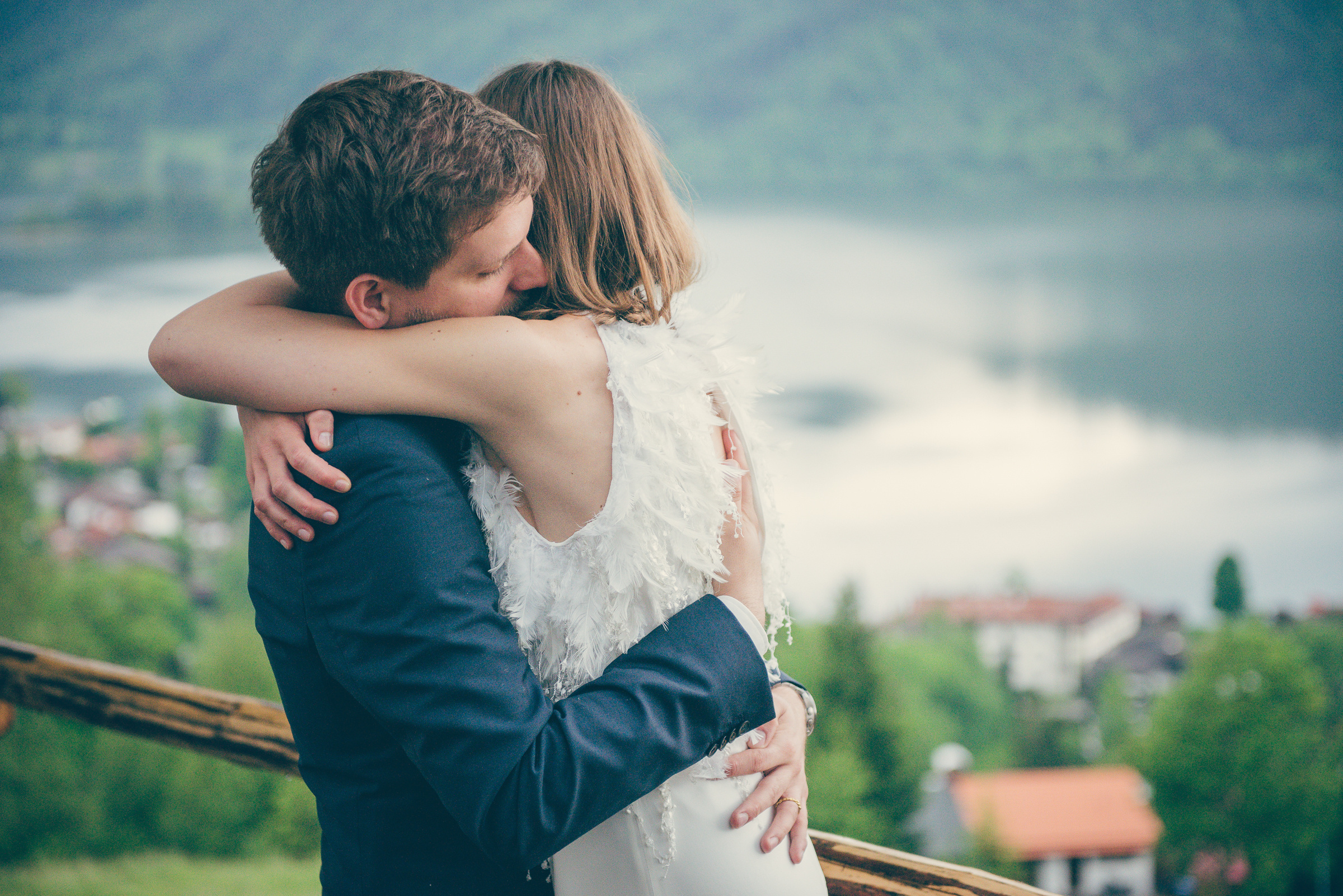 Wunderschöne Hochzeit mit freier Trauung am Schliersee. Hochzeitsfotograf München - Olga Boyko Hochzeitsreportage