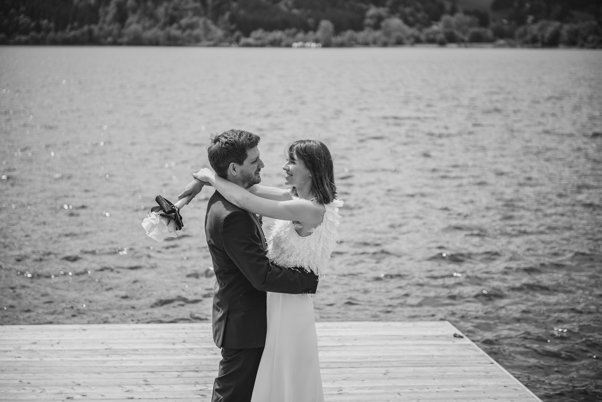 Wunderschöne Hochzeit mit freier Trauung am Schliersee. Hochzeitsfotograf München - Olga Boyko Hochzeitsreportage