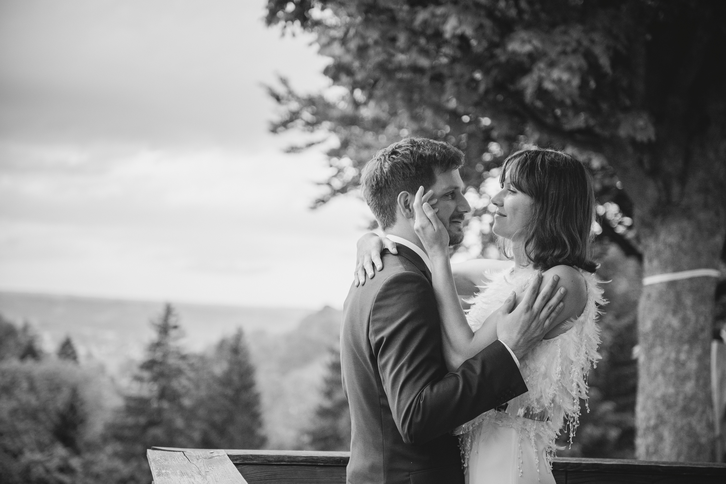 Wunderschöne Hochzeit mit freier Trauung am Schliersee. Hochzeitsfotograf München - Olga Boyko Hochzeitsreportage