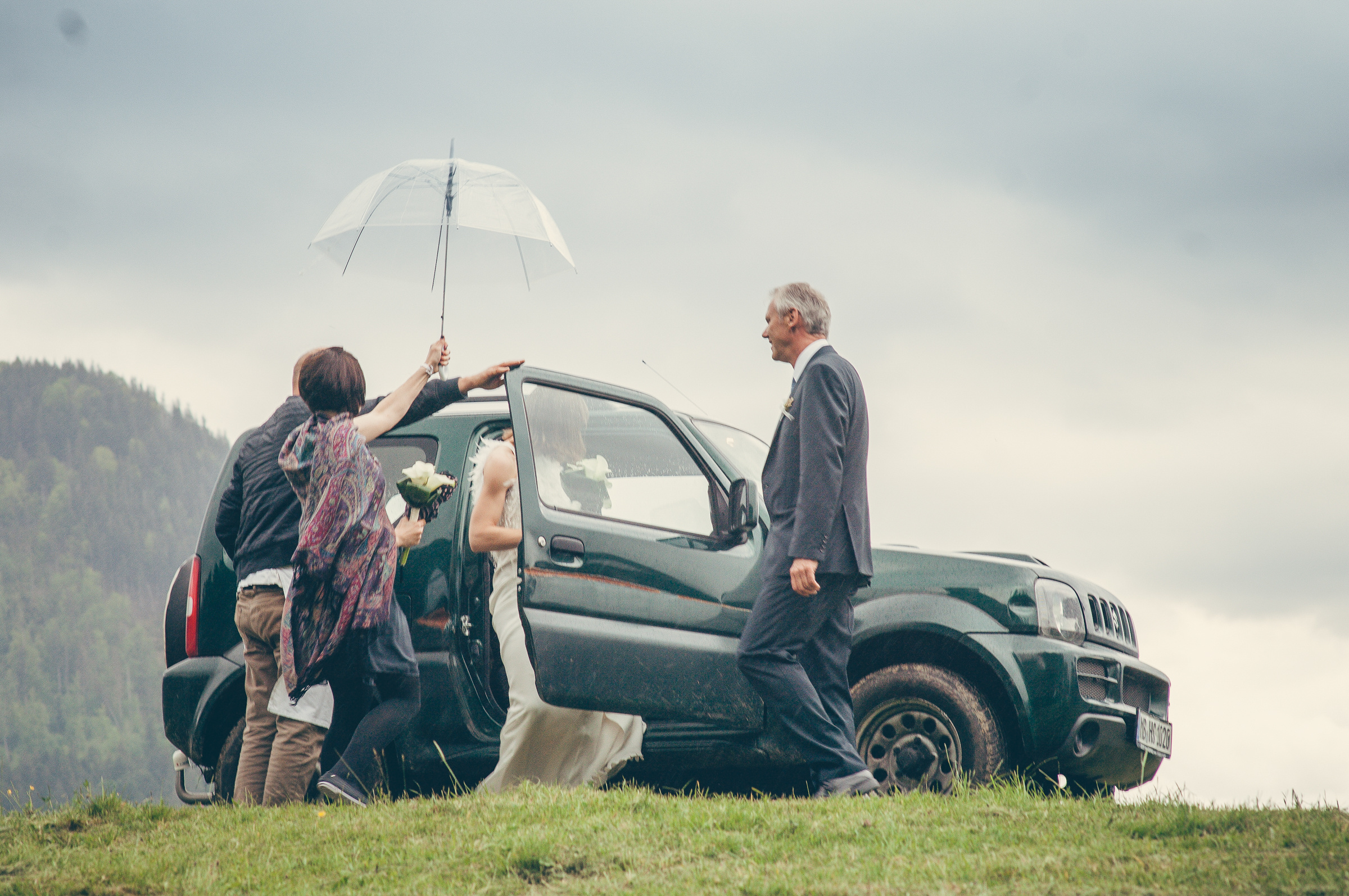 Wunderschöne Hochzeit mit freier Trauung am Schliersee. Hochzeitsfotograf München - Olga Boyko Hochzeitsreportage