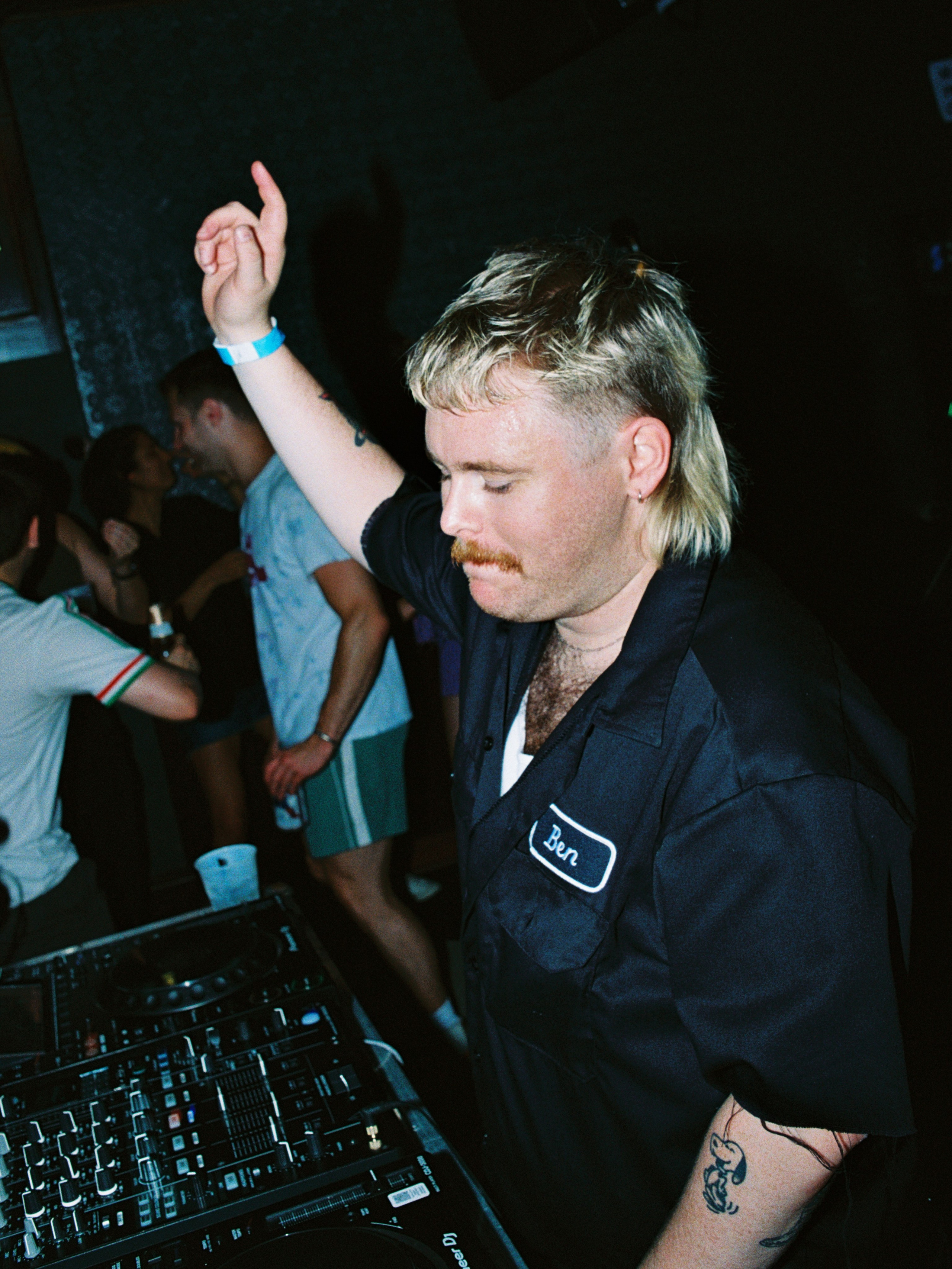 MUSIC AND EVENT. 35mm Photography by Brad Zgonena based in Chicago, IL