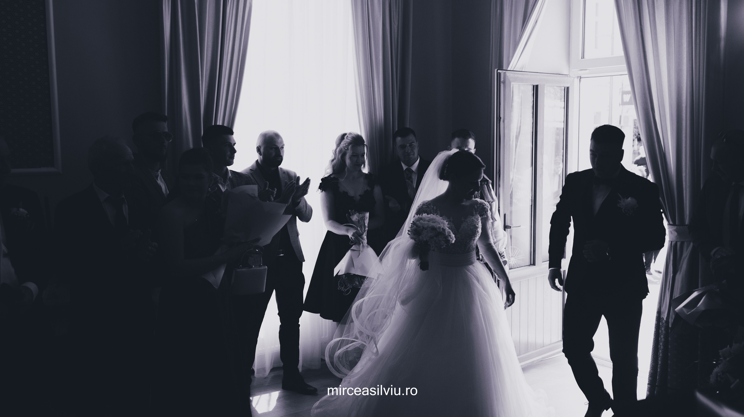 Fotograf de portrete și evenimente din Cluj-Napoca. Ședințe foto individuale, nunți, botezuri și aniversări în Cluj și județul Cluj