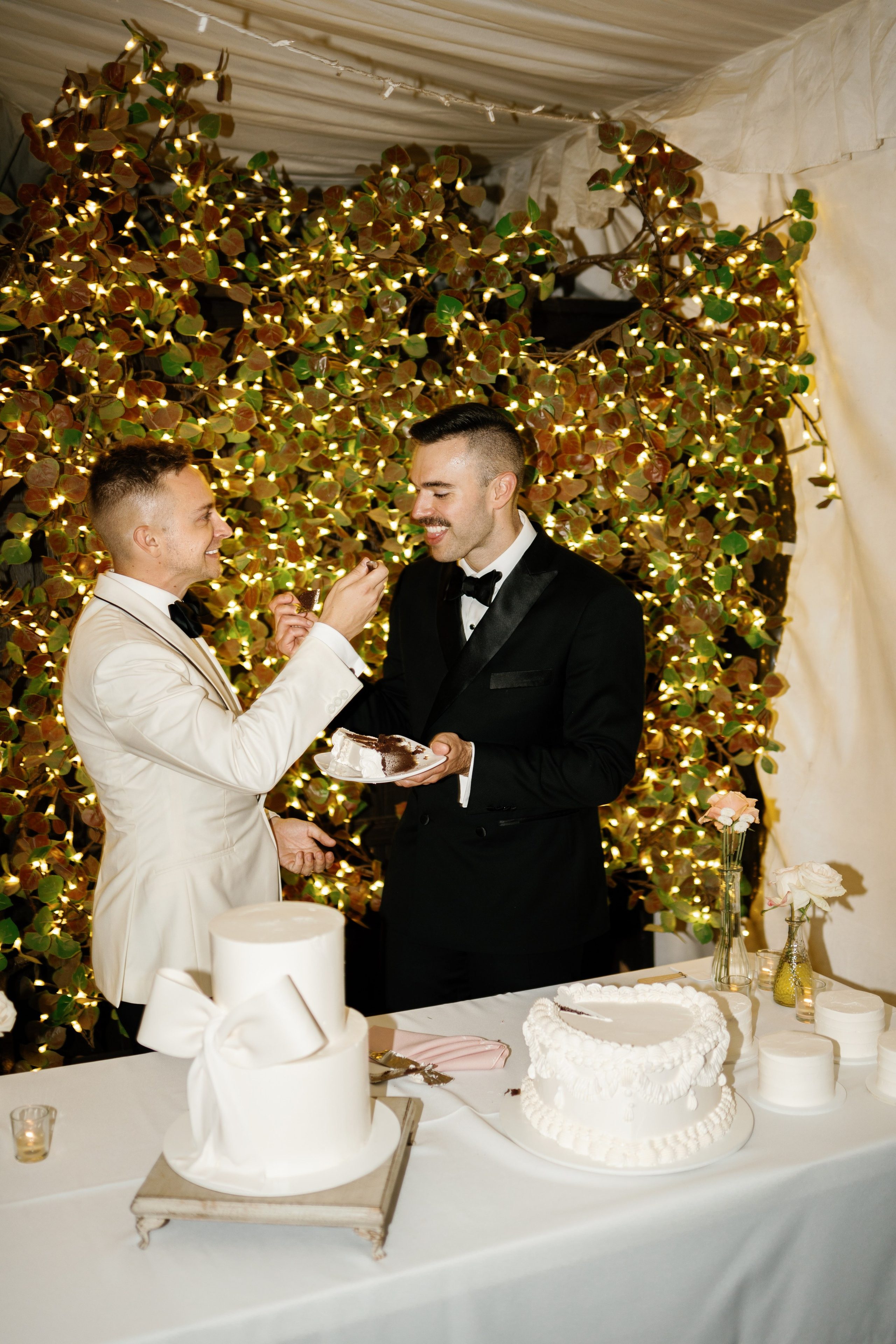 LGBT wedding photographer in California. Wedding Photography & Videography Team in California, Los Angeles, San Francisco, San Diego and Travel