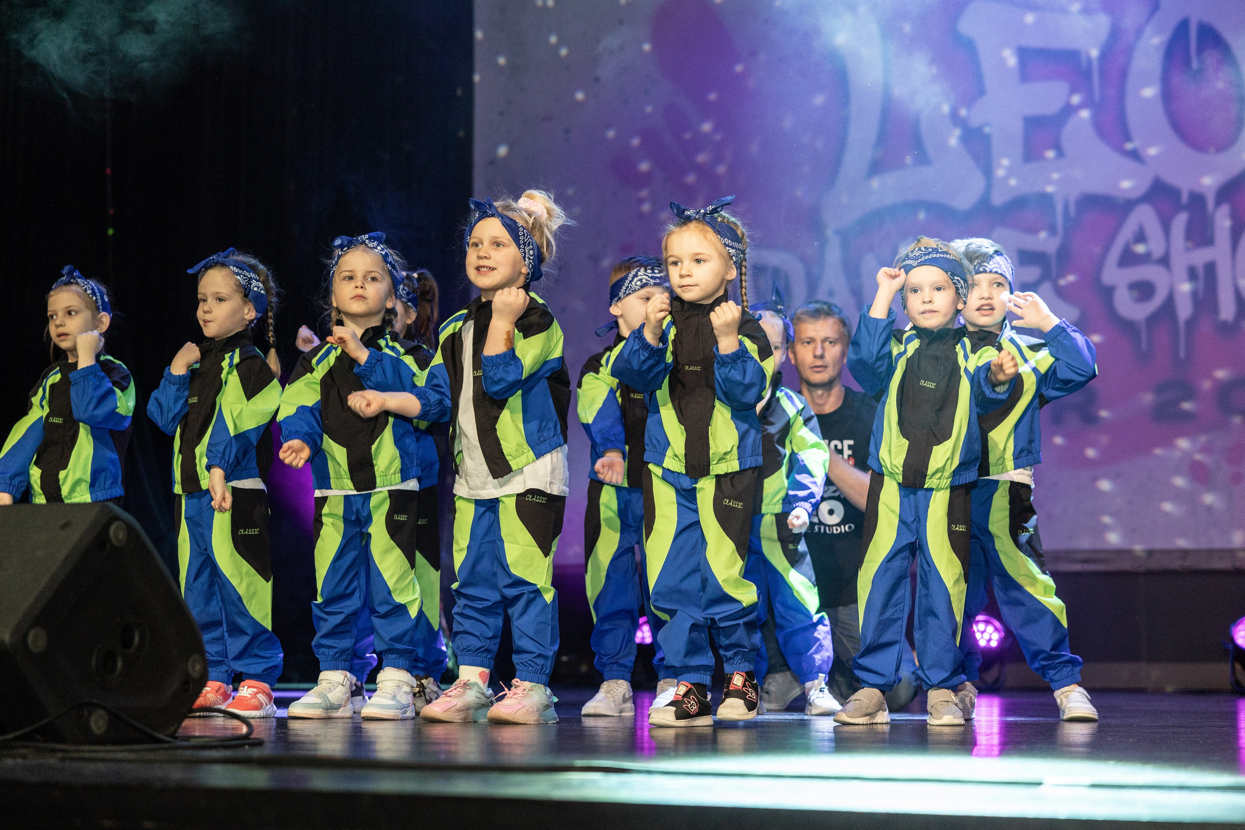 LEO DANCE SHOW WINTER 2025. Семейный и детский фотограф в Варшаве Мила Бобровская