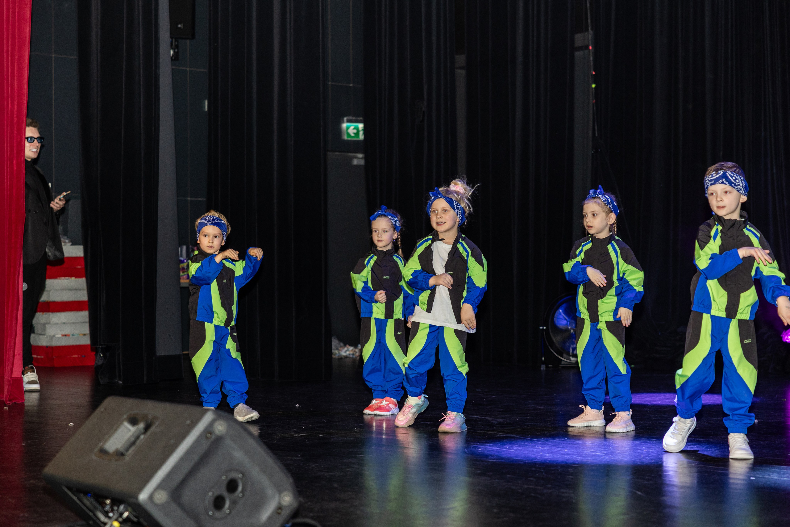 LEO DANCE SHOW WINTER 2025. Семейный и детский фотограф в Варшаве Мила Бобровская