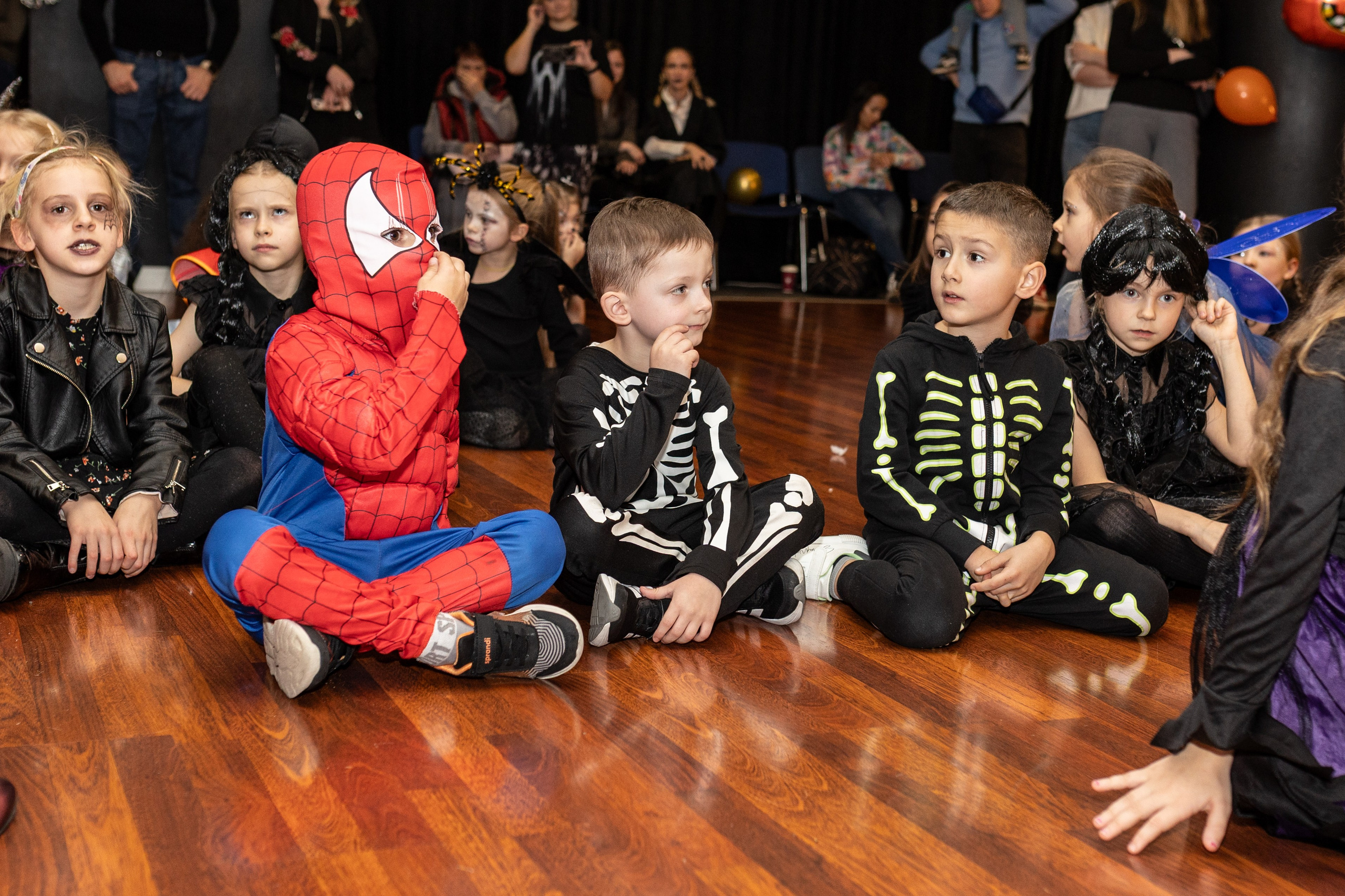 Leo dance studio Helloween 2025. Семейный и детский фотограф в Варшаве Мила Бобровская