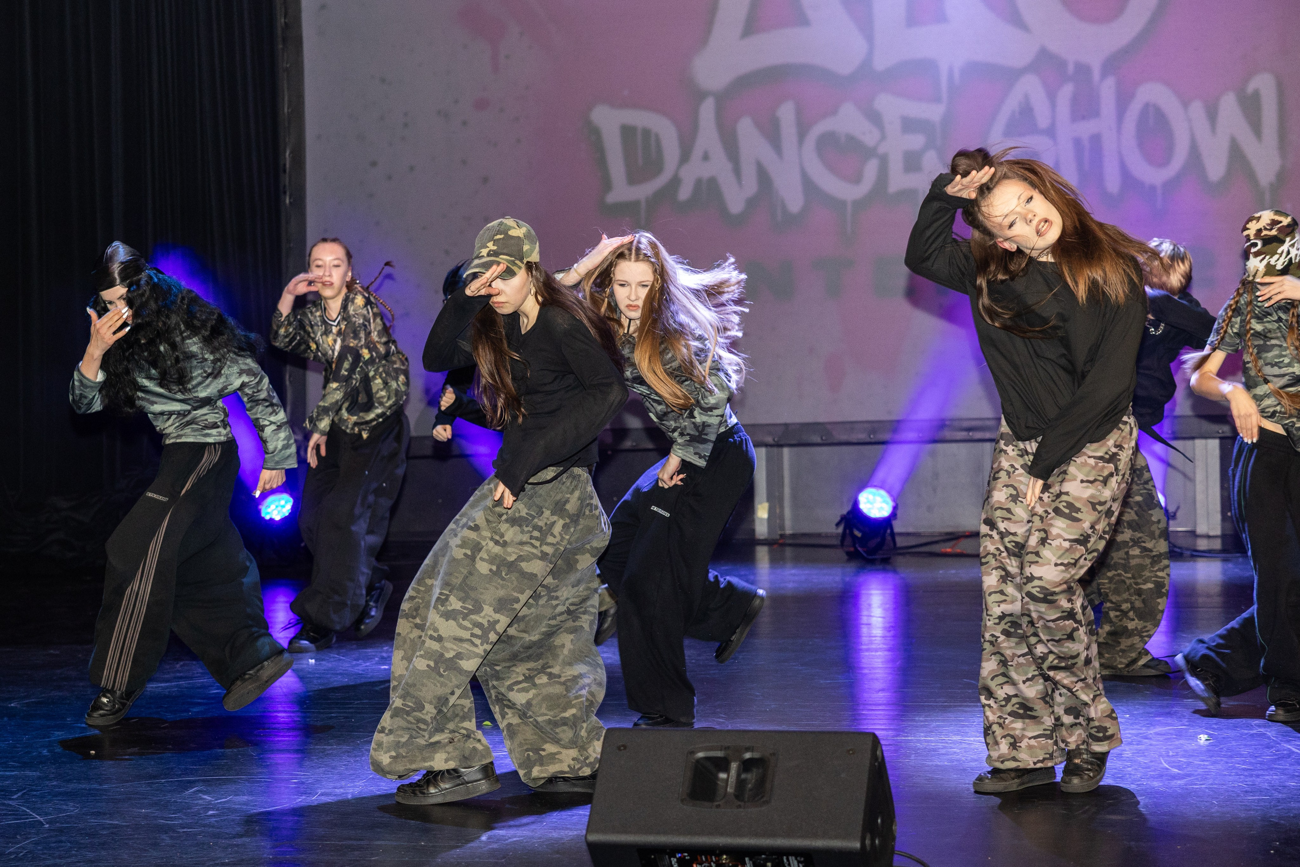 LEO DANCE SHOW WINTER 2025. Семейный и детский фотограф в Варшаве Мила Бобровская