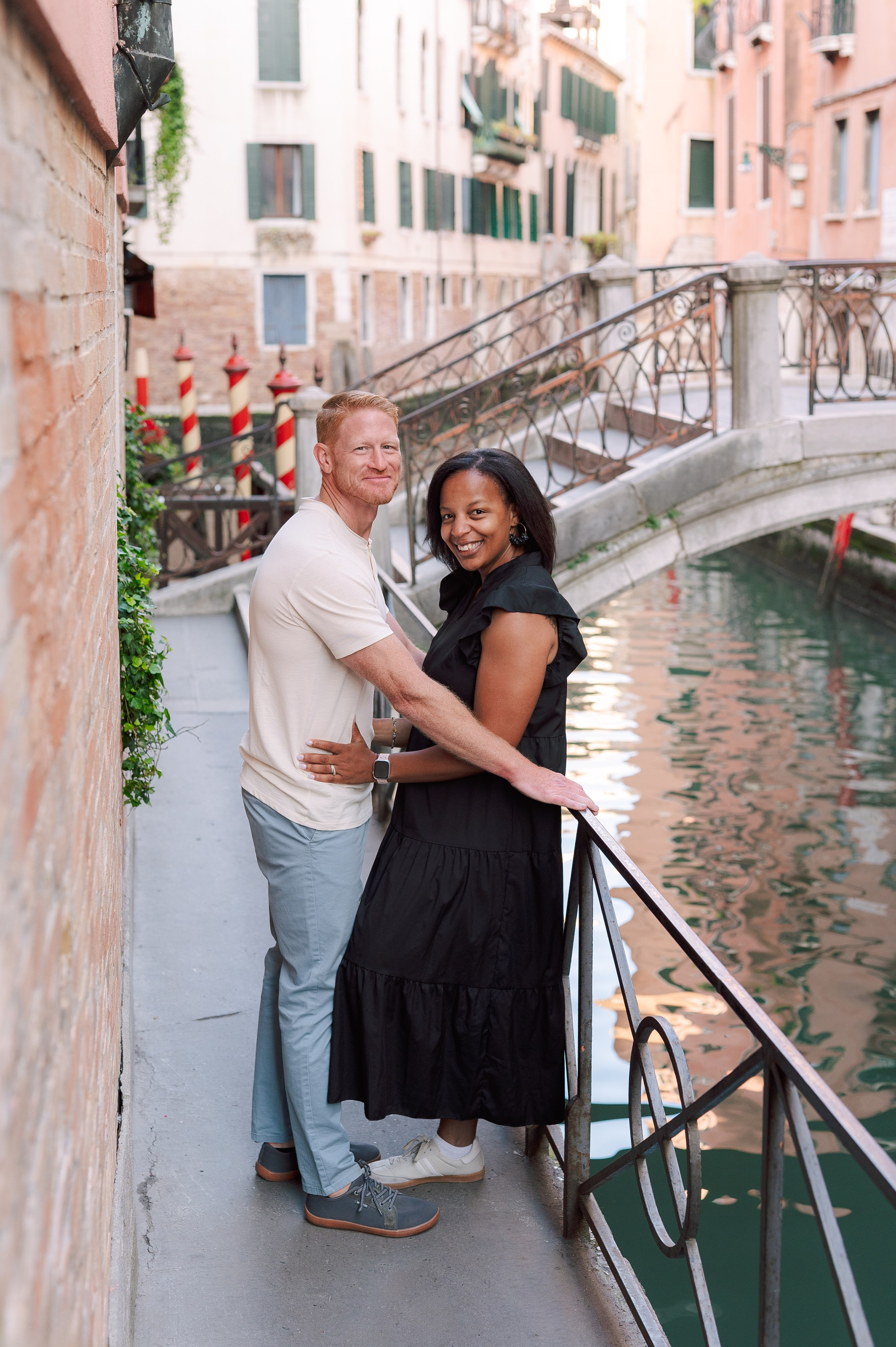 Eliza, Elena, Elliana, Teresa and Brad. Photographer in Venice Anna Terzi
