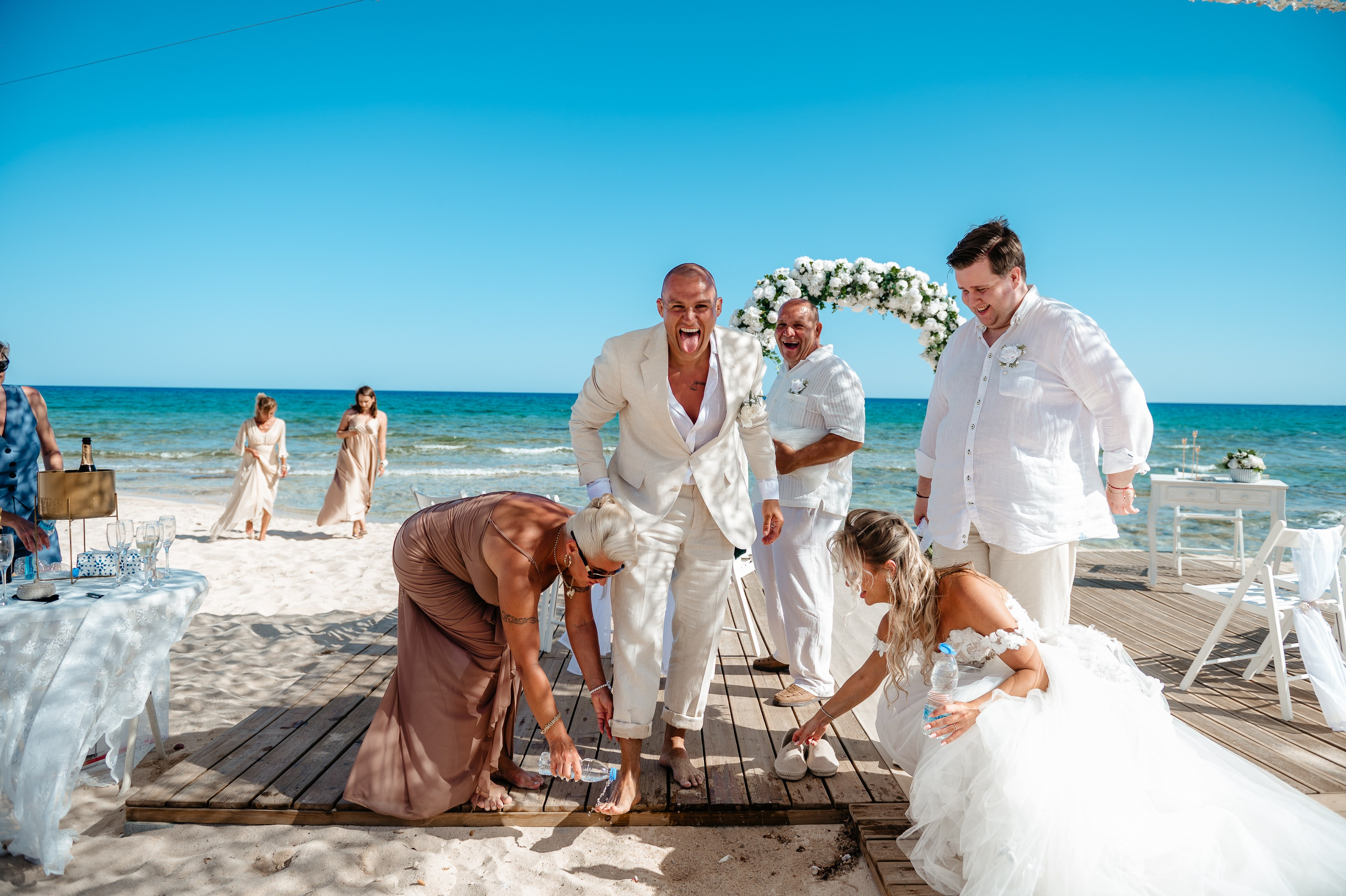 Sirens beach ceremony. AdrianOltean.wfolio.pro