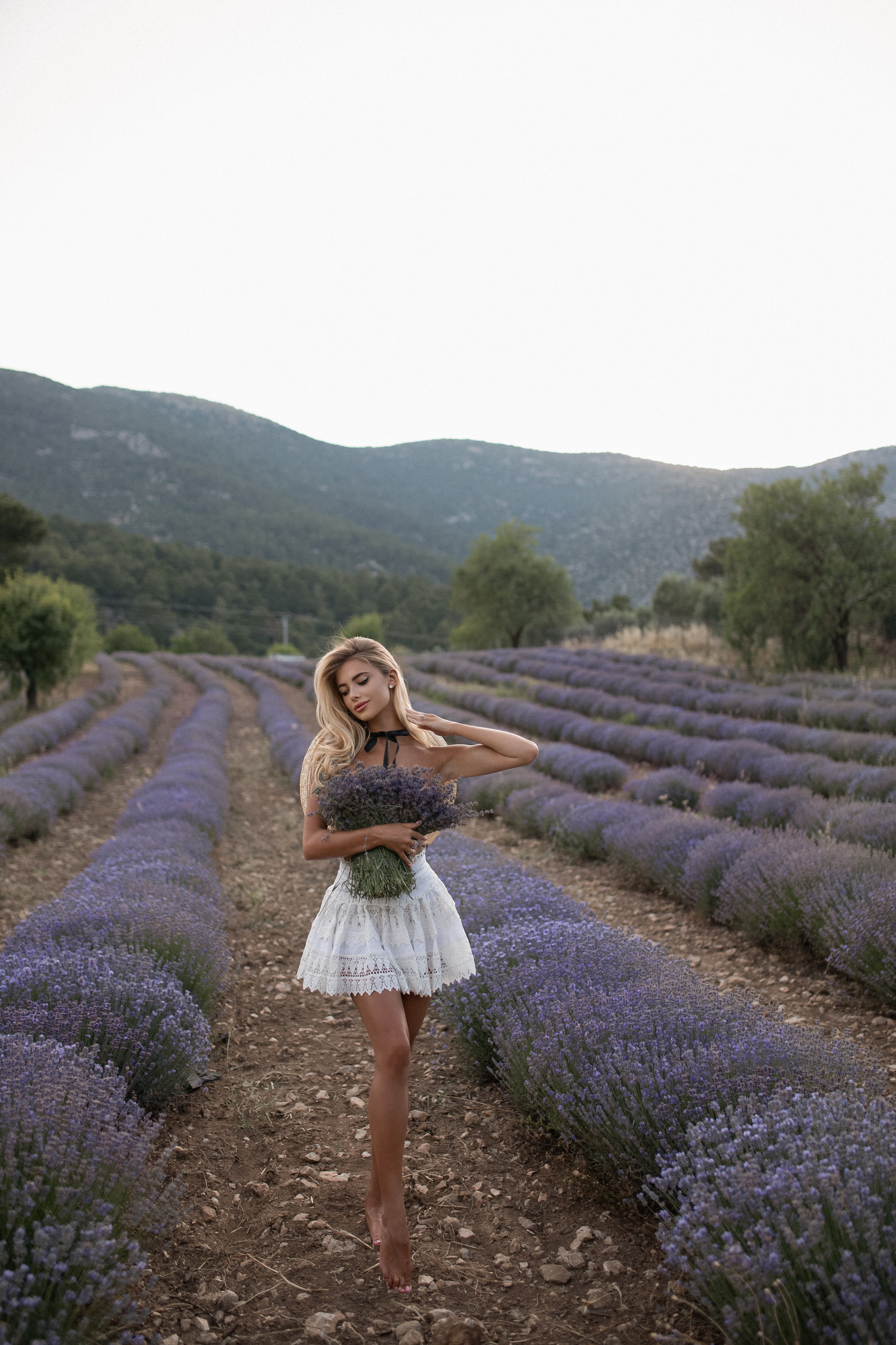 авандовые поля. Лавандовое поле. Лавандовые поля в Турции. Лавандовые поля Анталия. Фотосессия в лавандовом поле Турция. Что посетить в Анталии. Прованс в Турции. Фотограф на лавандовых полях в Турции. Фотограф Анталия. Фотограф в Анталии. Где находятся лавандовые поля в Турции. Поля лаванды, недалеко от Анталии. Куда поехать на выходные в Анталии. Турецкий лавандовый рай. Лаванда. Турция. Отдых в Турции.