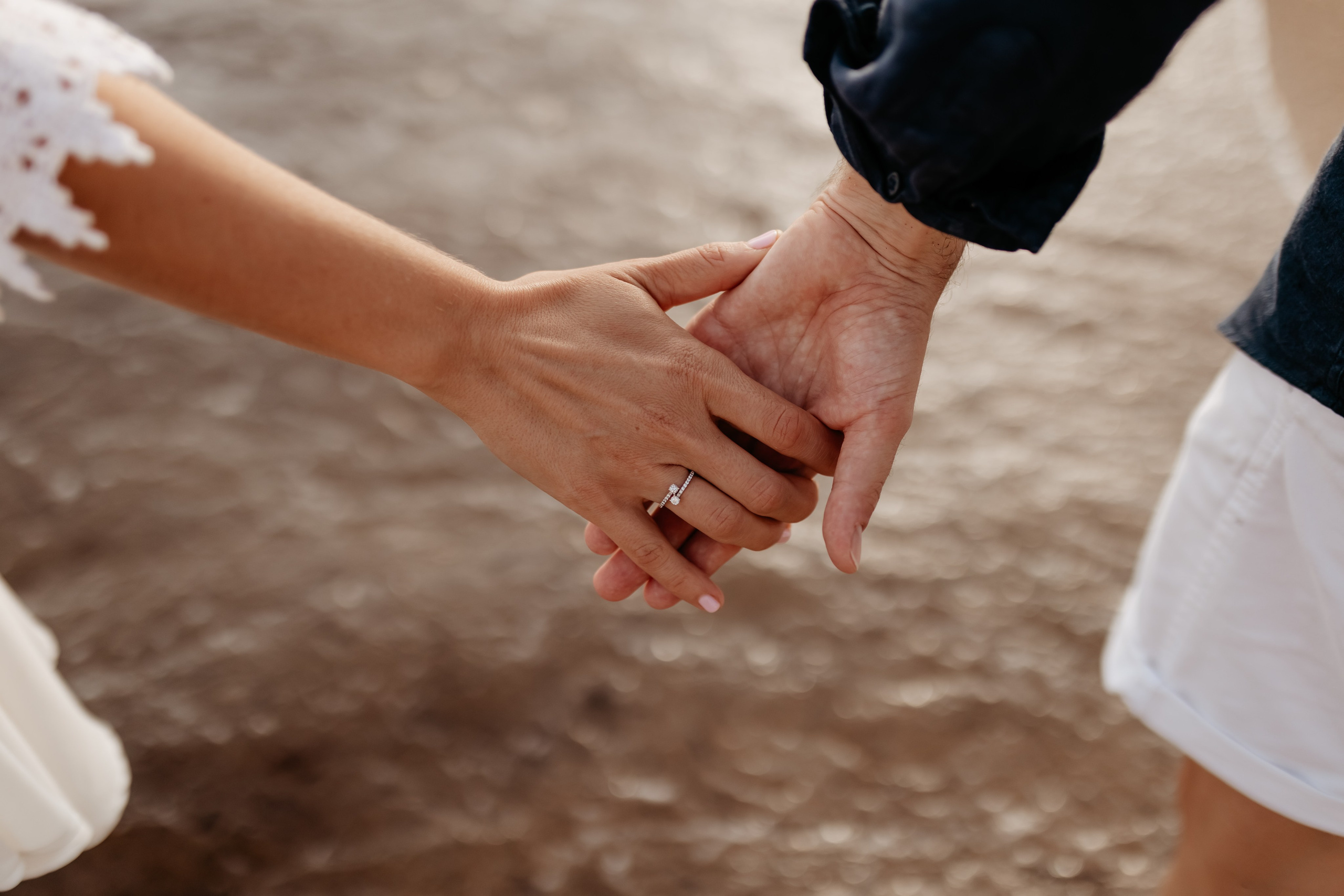 Boda en Bodegas Francisco Gómez Villena Inés y Alex - Ramoné Fotografía. Ramoné Fotografía · Fotógrafo de Bodas en Alicante, Murcia y Valencia | Reportaje Natural y Documental
