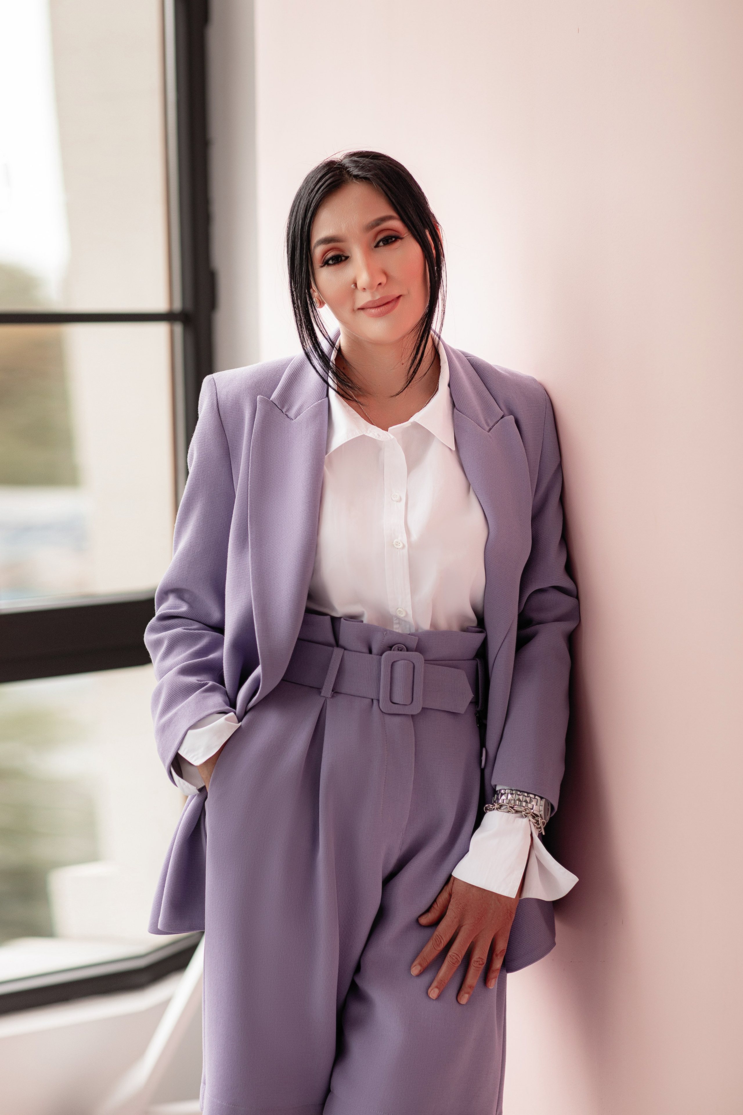 Мадина. Финансы. Валерия Вартанова. Фотограф