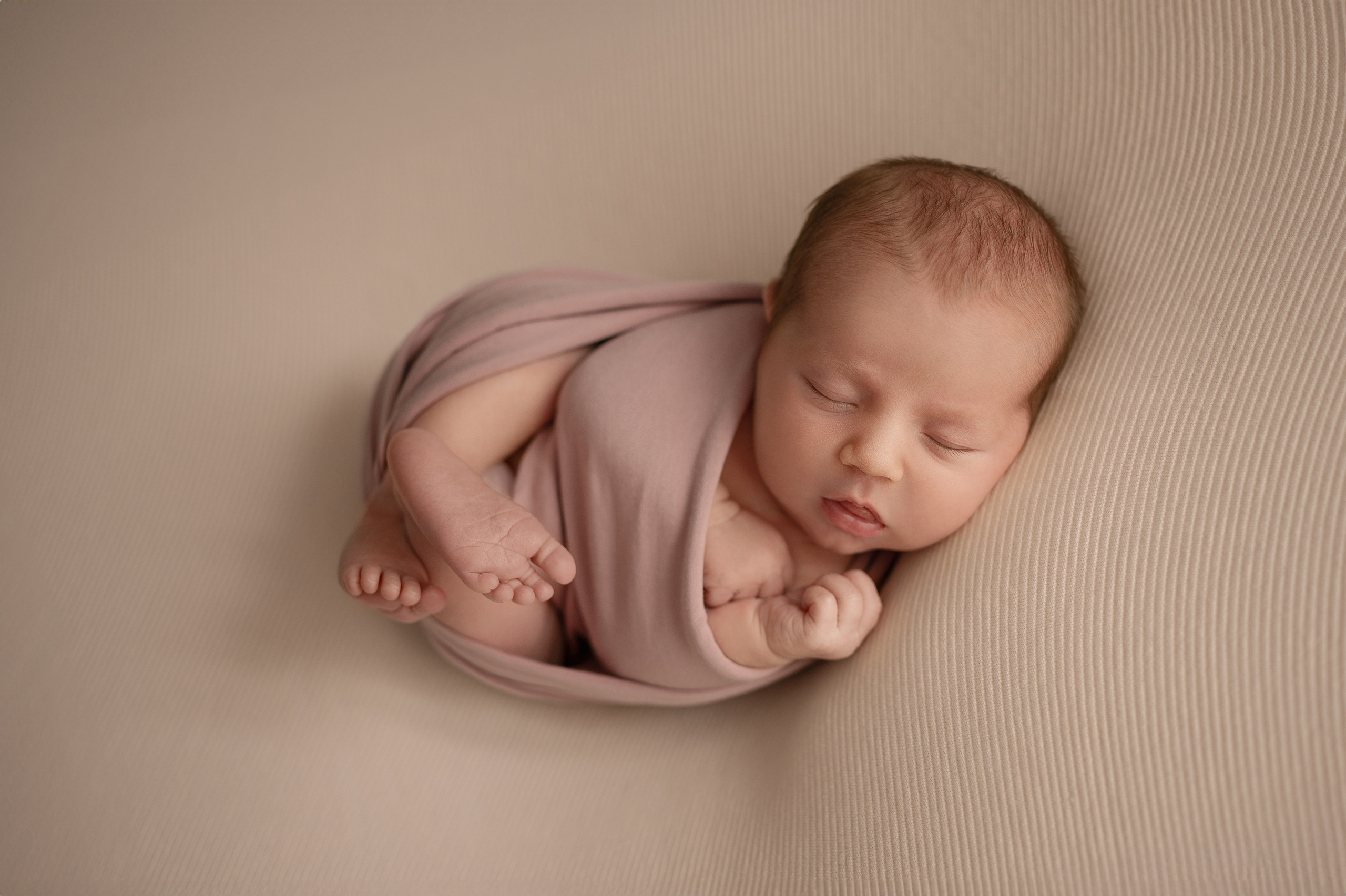 Babys. Baby und Familie Fotografin in Gummersbach Juliia Schwahlen