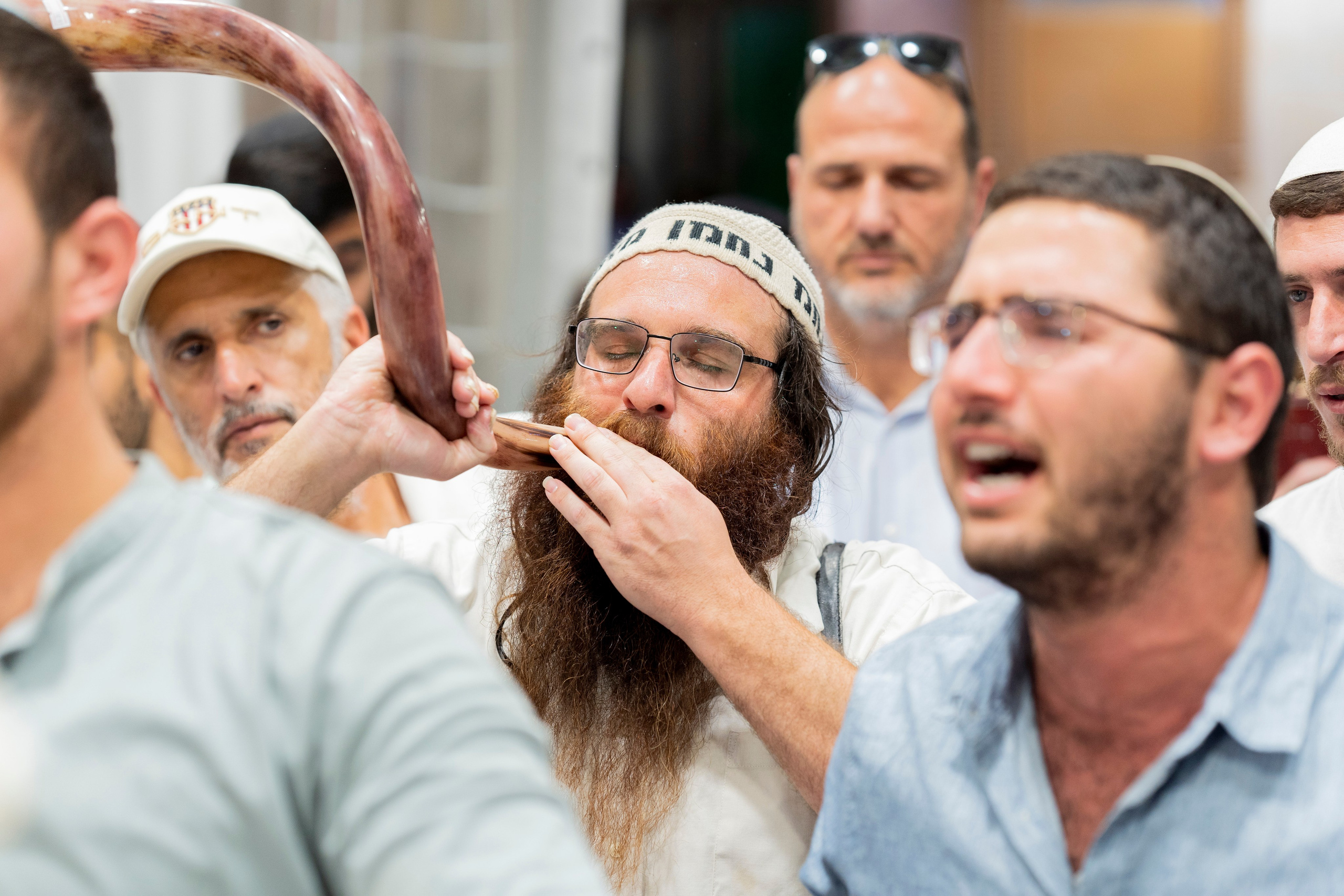 הברית של נחמן חזן. יוסף מזרחי צילום חתונה, ברית וזוגיות. צלם מקצועי שאוהב להוציא אתכם הכי יפים ברגעים הכי מרגשים