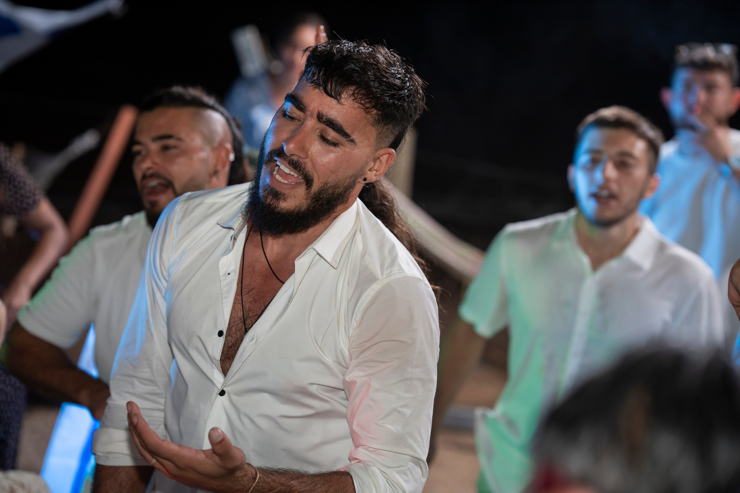 אביה ואחיה. יוסף מזרחי צילום חתונה, ברית וזוגיות. צלם מקצועי שאוהב להוציא אתכם הכי יפים ברגעים הכי מרגשים