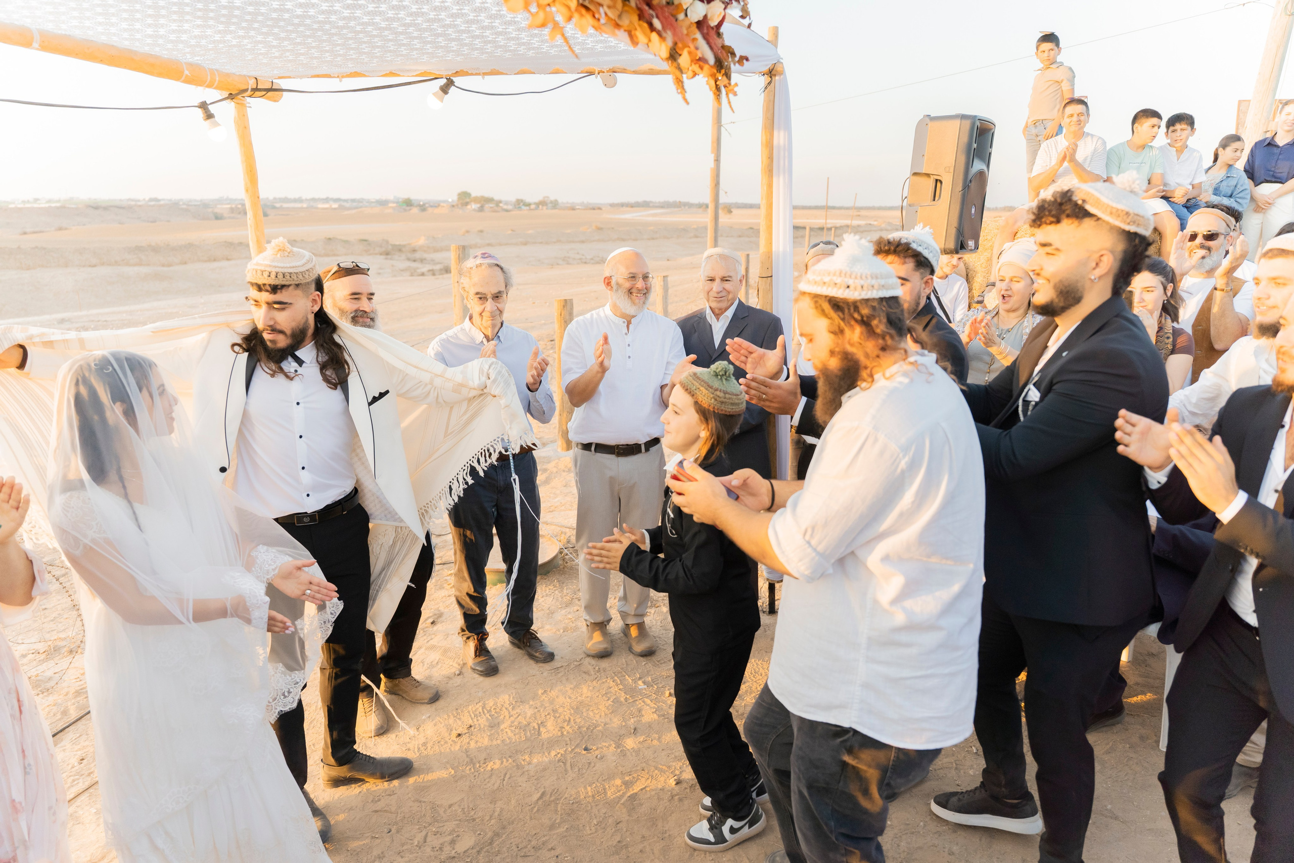 אביה ואחיה. יוסף מזרחי צילום חתונה, ברית וזוגיות. צלם מקצועי שאוהב להוציא אתכם הכי יפים ברגעים הכי מרגשים