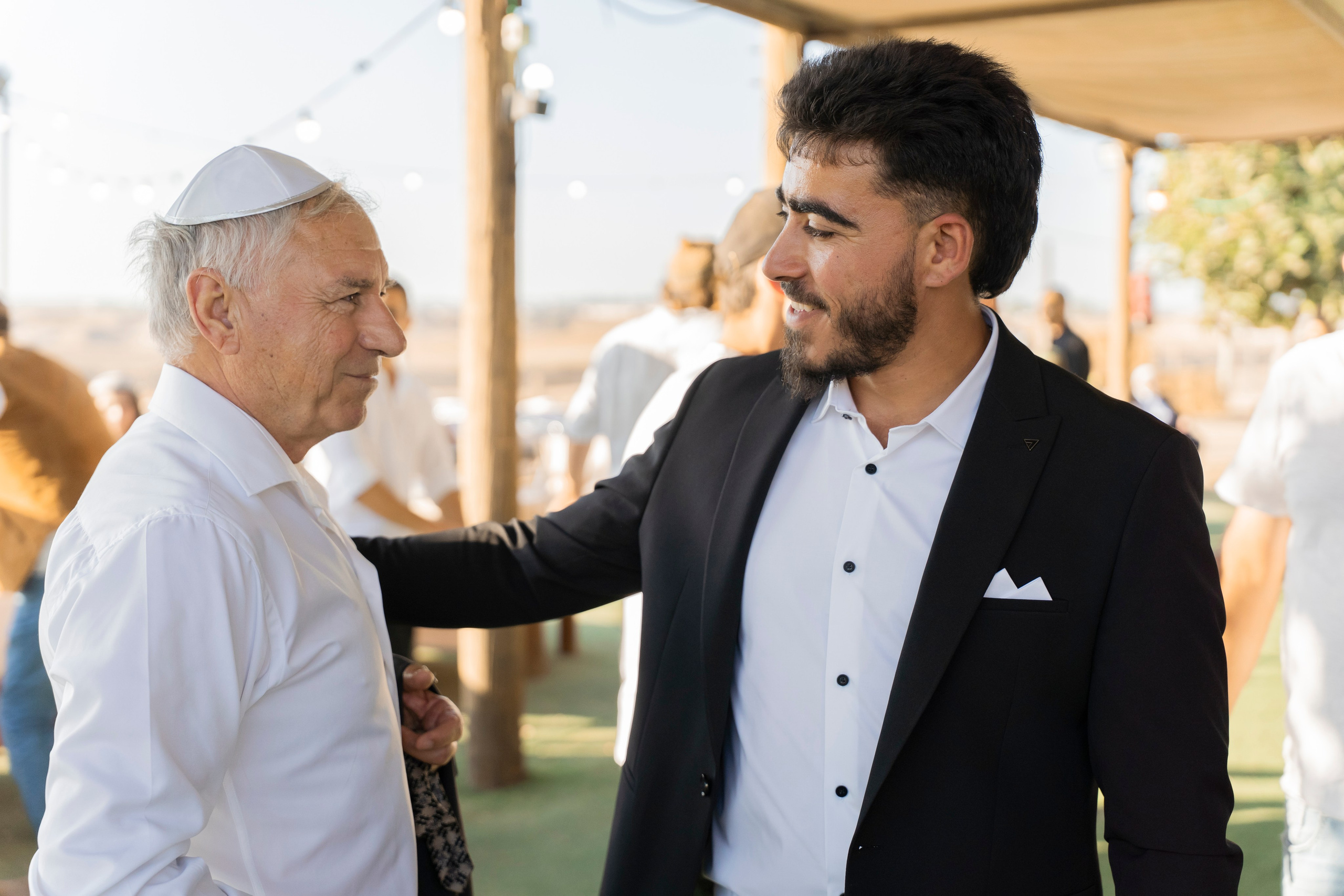 אביה ואחיה. יוסף מזרחי צילום חתונה, ברית וזוגיות. צלם מקצועי שאוהב להוציא אתכם הכי יפים ברגעים הכי מרגשים