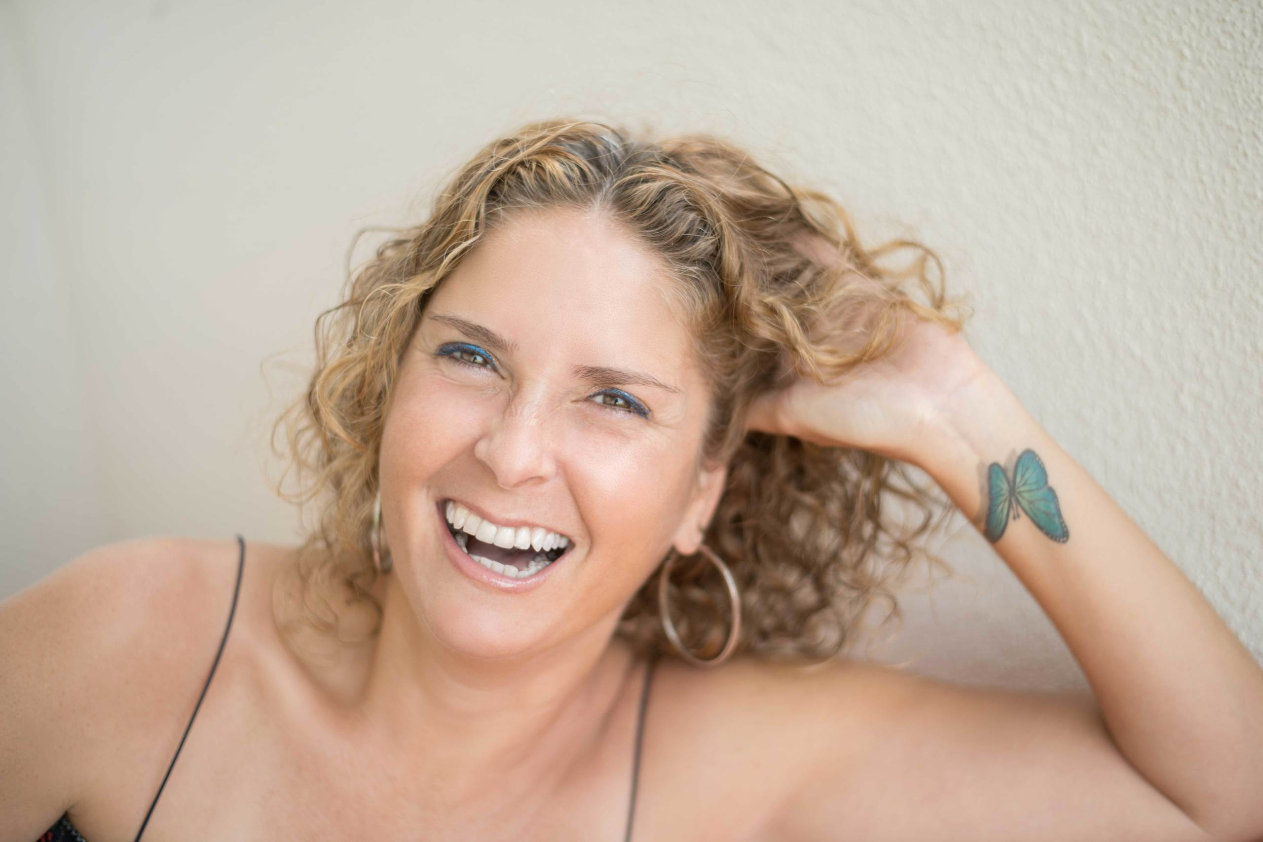 חיוך כבסיס לתקשורת. אנה ביטייב, צלמת, שוהם, Anna Bityaev Photography