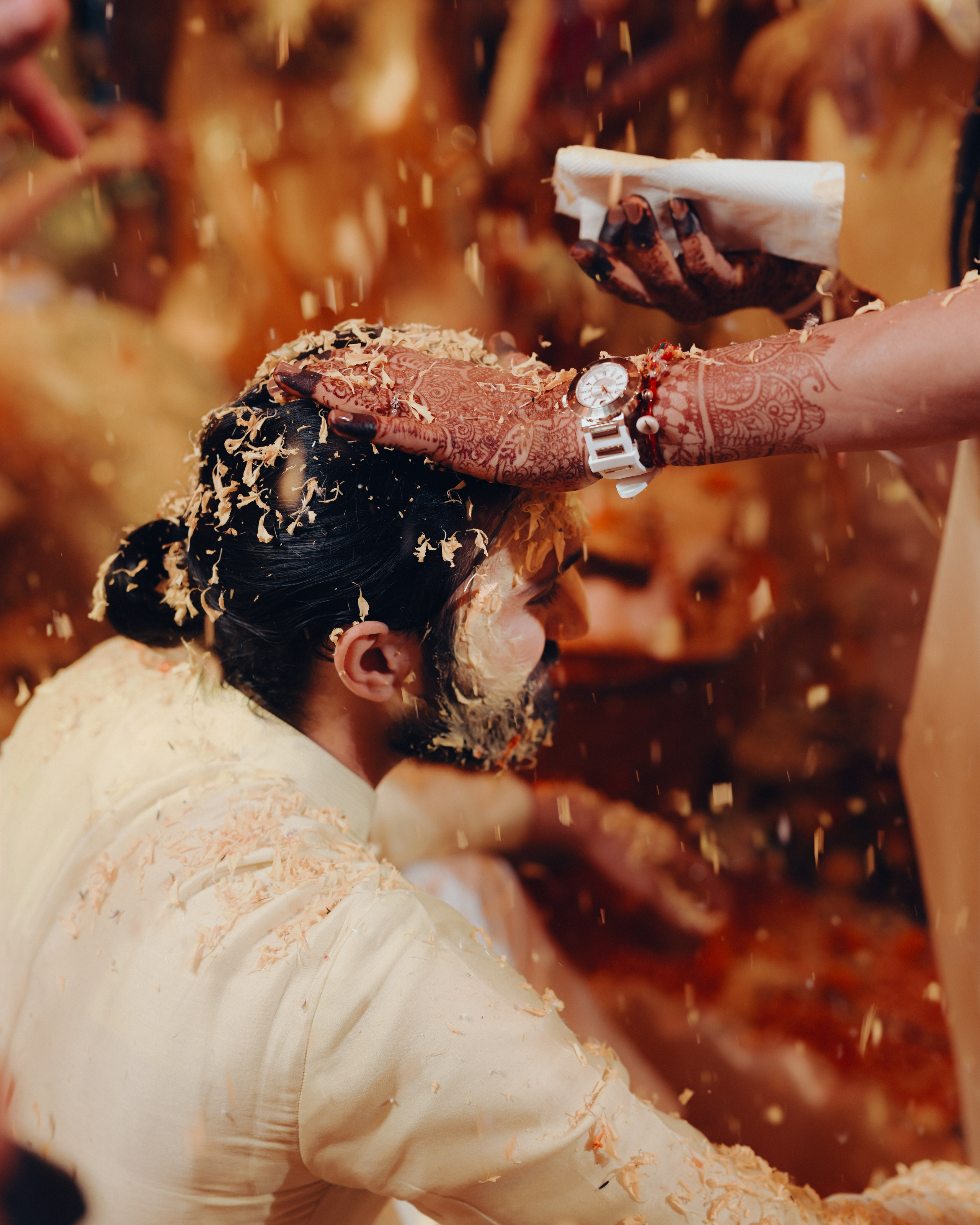 HALDI & MEHANDI. Wedding photographer Stalen Robert