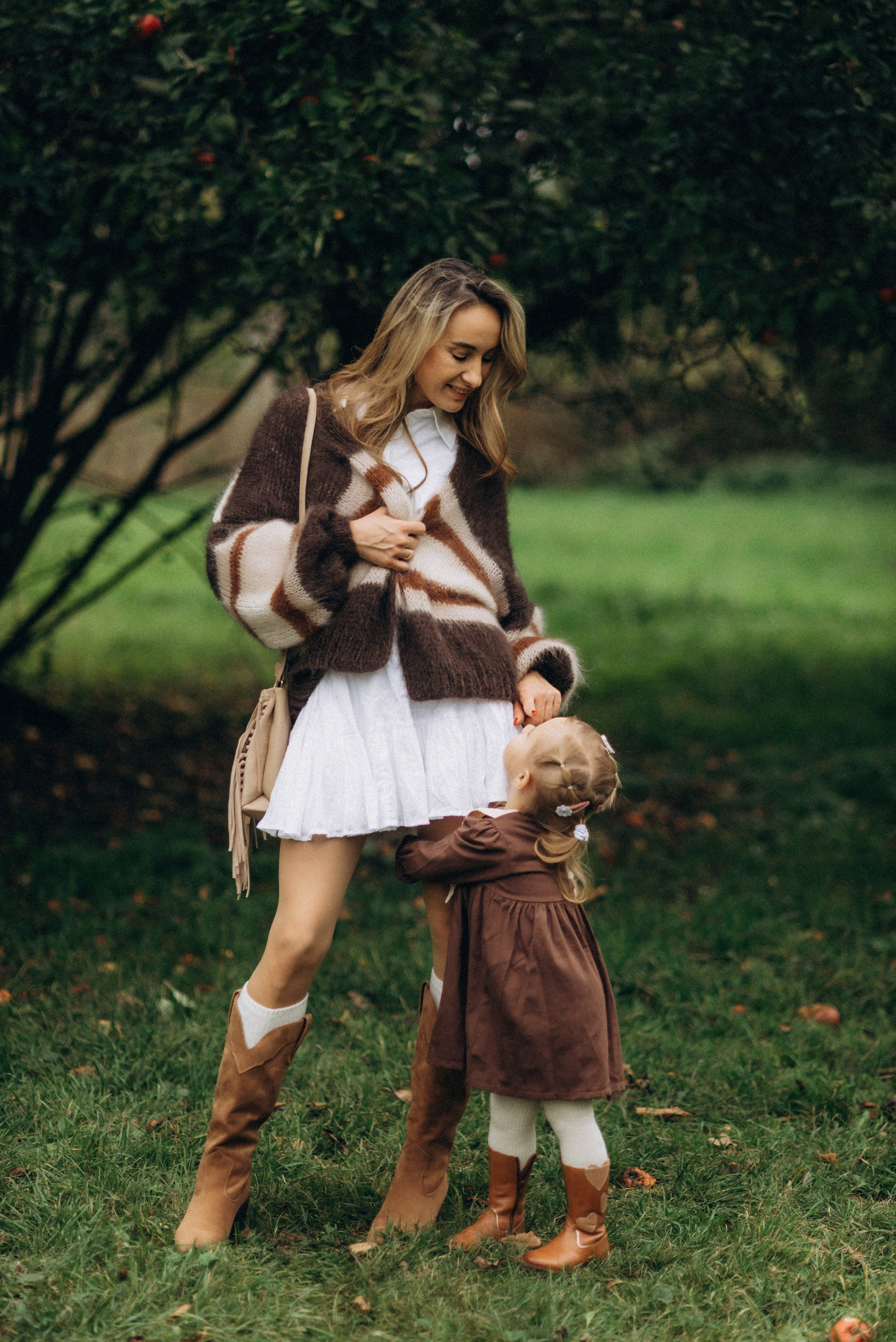 Семейная фотосессия с альпаками. Семейный фотограф Лейпциг, Германия