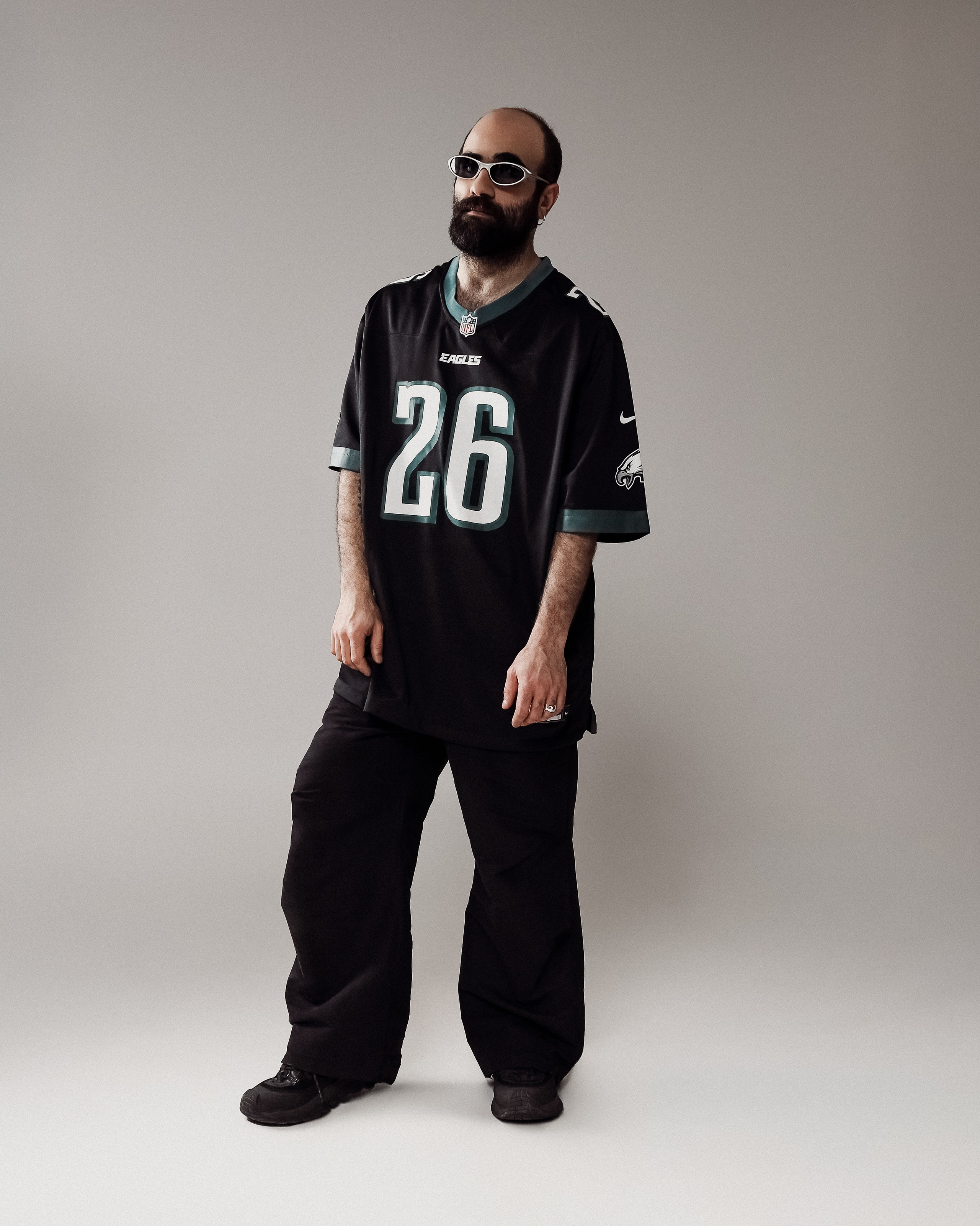 Studio (taron). Asmikiam