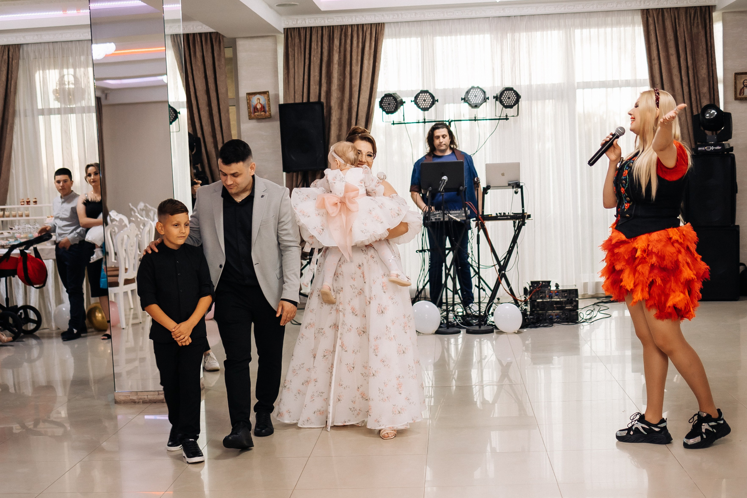 Marius & Amelia. Fotograful evenimentului tău