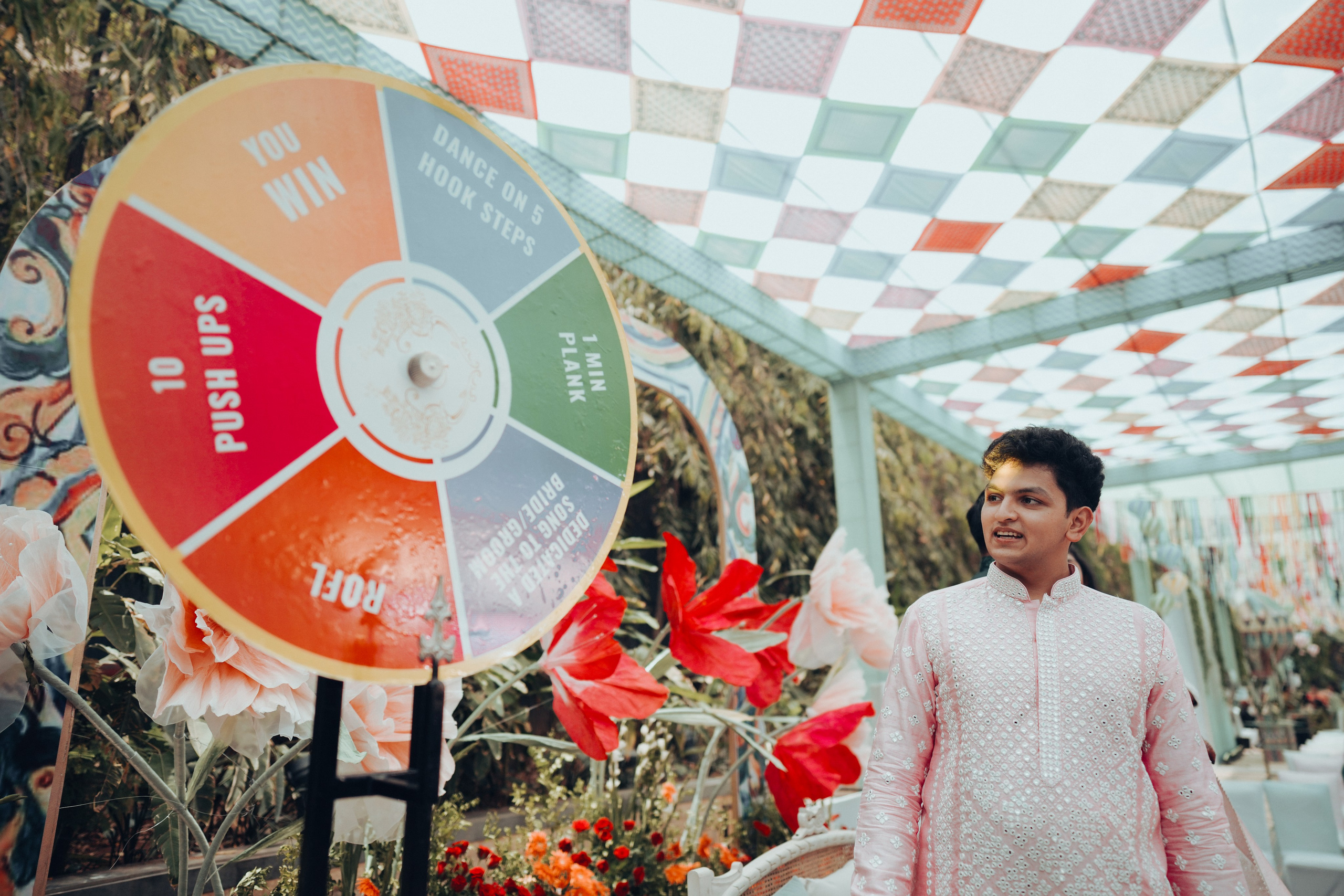 HALDI & MEHANDI. Wedding photographer Stalen Robert