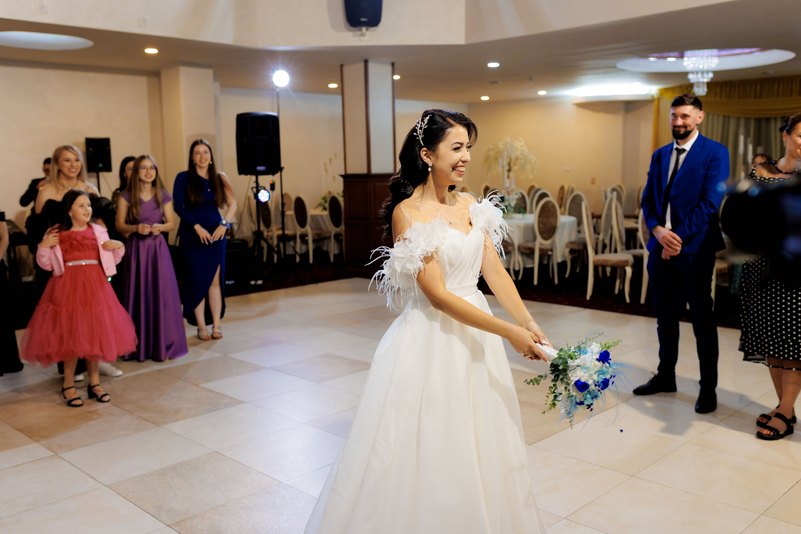 Loredana & Emilian – Ziua Nunții | Videografie - fotografie Botez Suceava, Iași, Botoșani. Servicii foto-video profesionale, pentru momente de neuitat