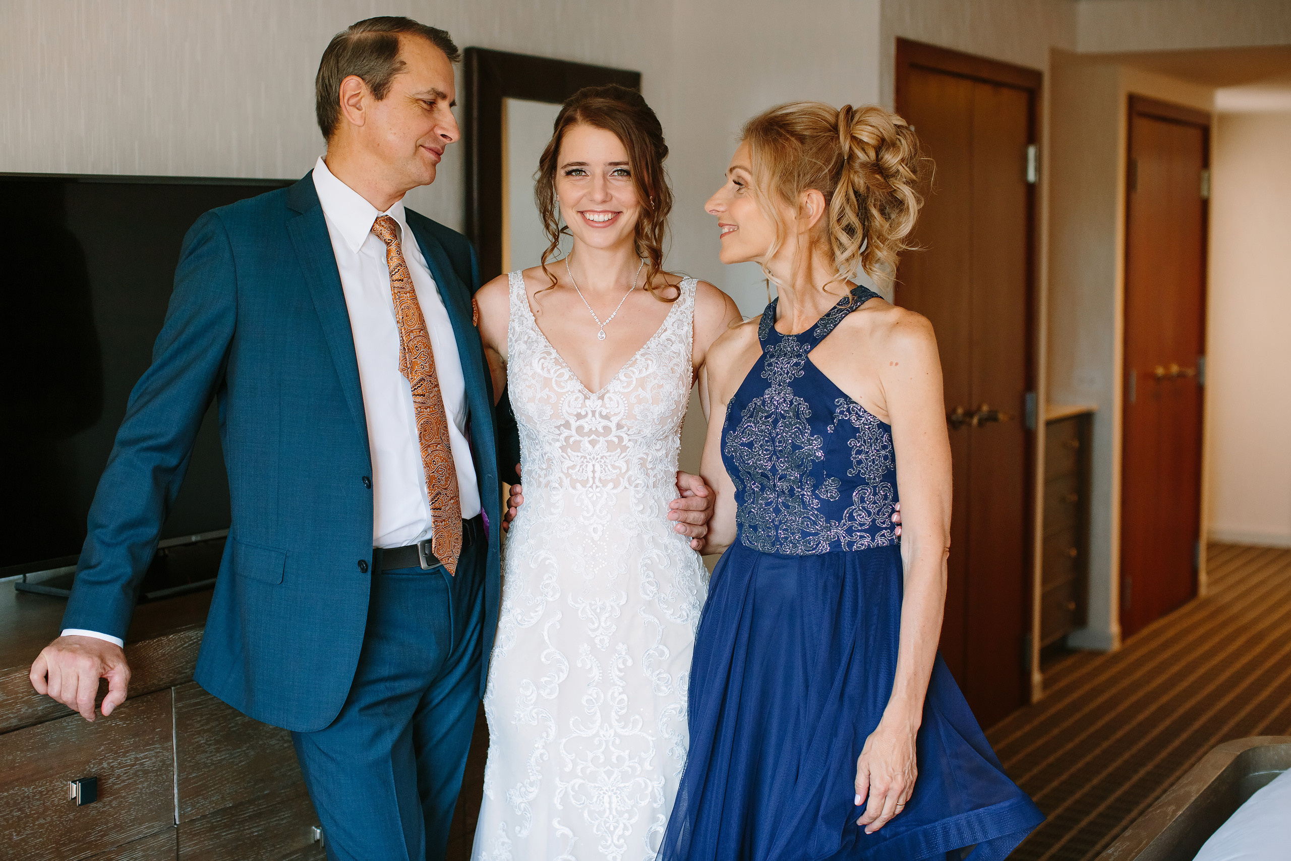08.03.2019 Wedding. Wedding family event photographer in Chicago Nick Yushevich