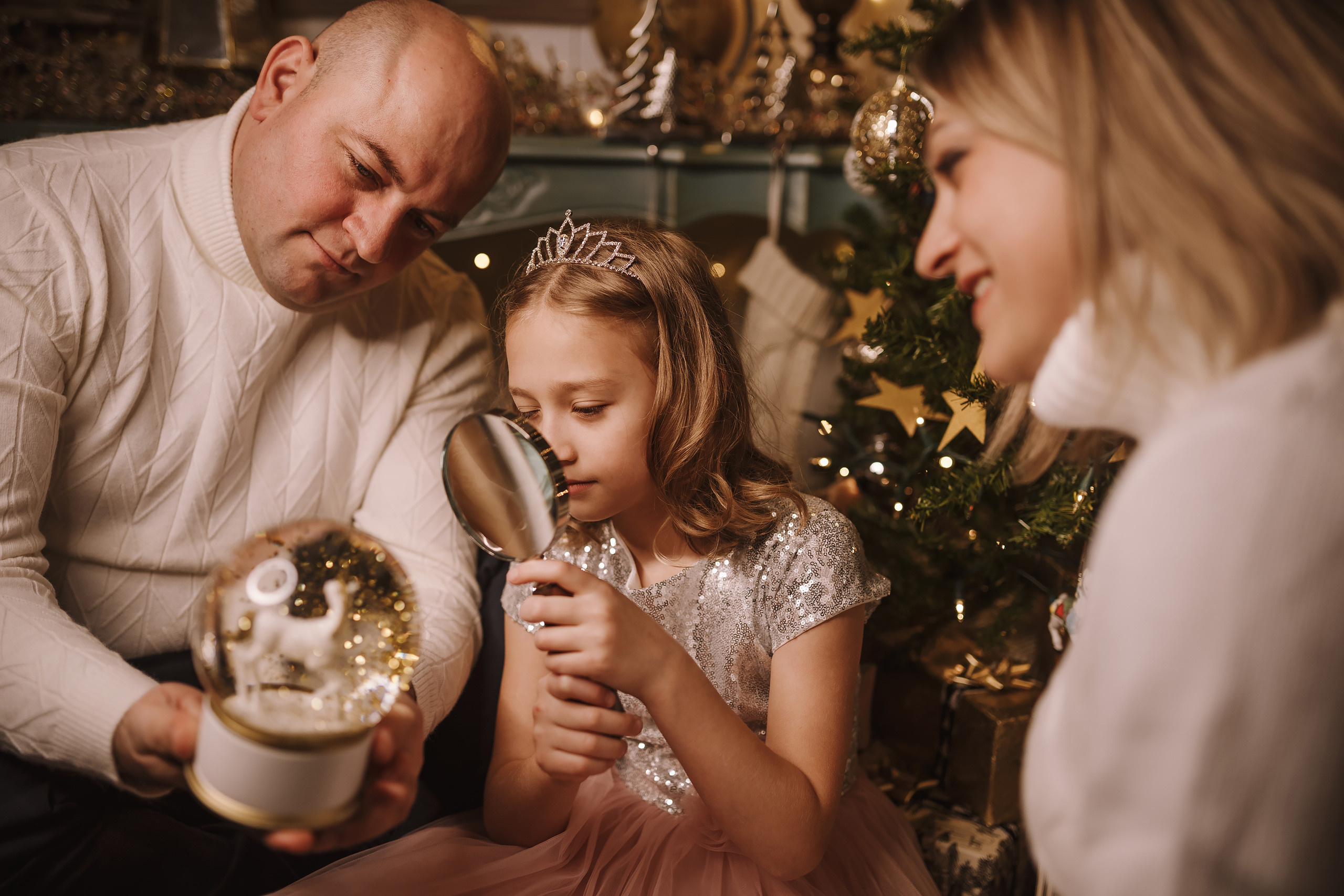 11292021 Christmas Photoshoot 7. Wedding family event photographer in Chicago Nick Yushevich