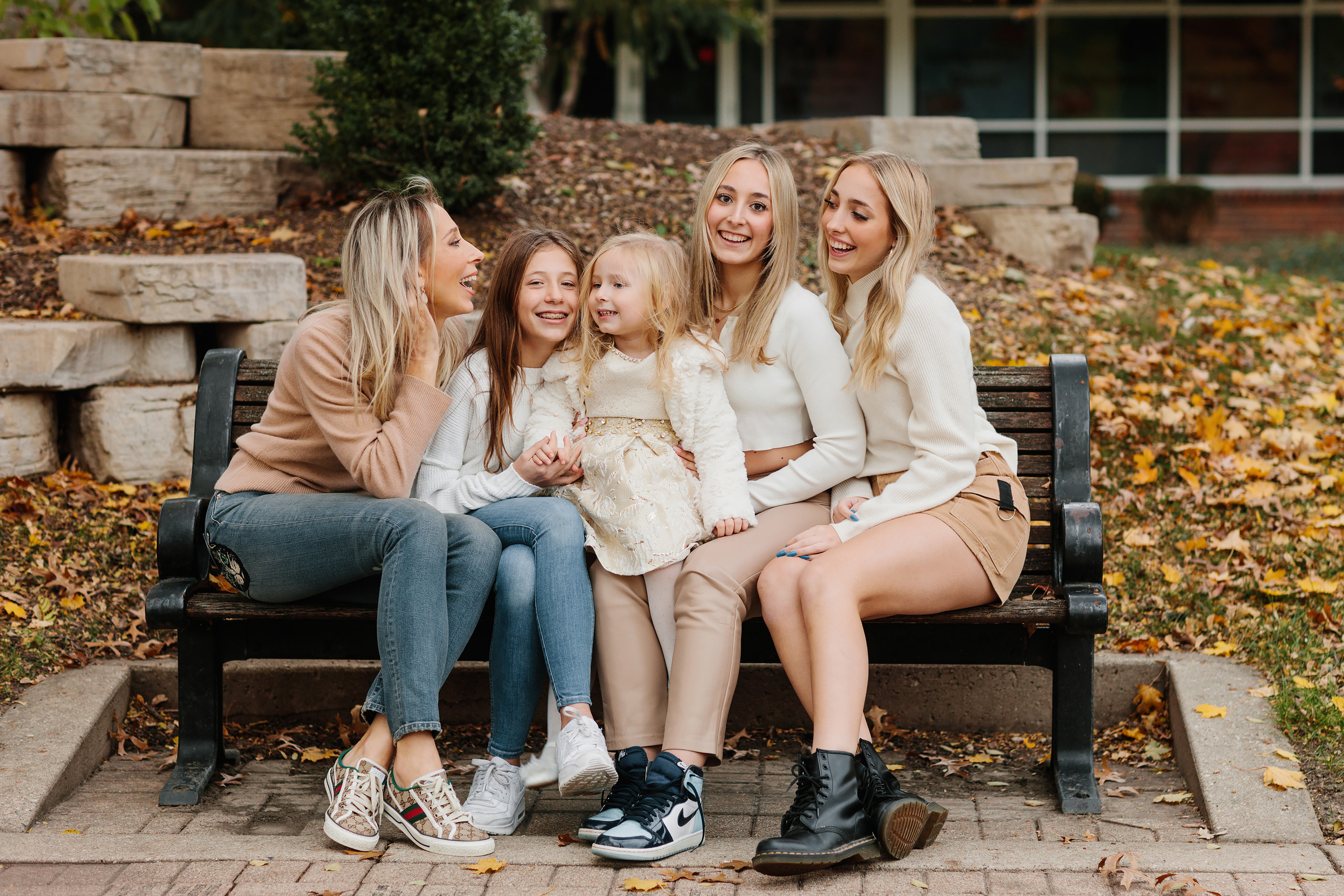 11.10.2021 Family photoshoot. Wedding family event photographer in Chicago Nick Yushevich