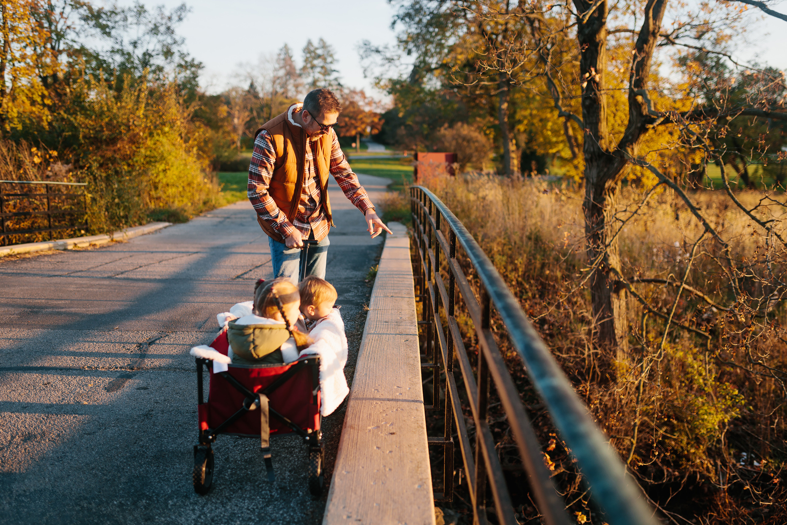 11.05.2021 Family photoshoot. Wedding family event photographer in Chicago Nick Yushevich
