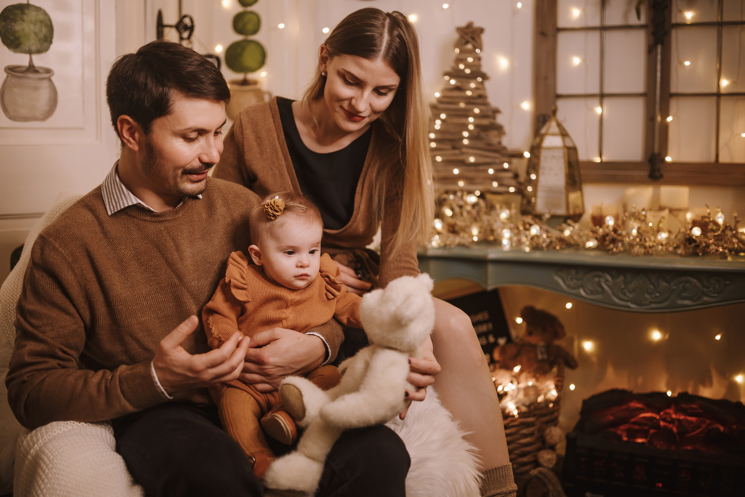 11282021 Christmas Photoshoot 6. Wedding family event photographer in Chicago Nick Yushevich