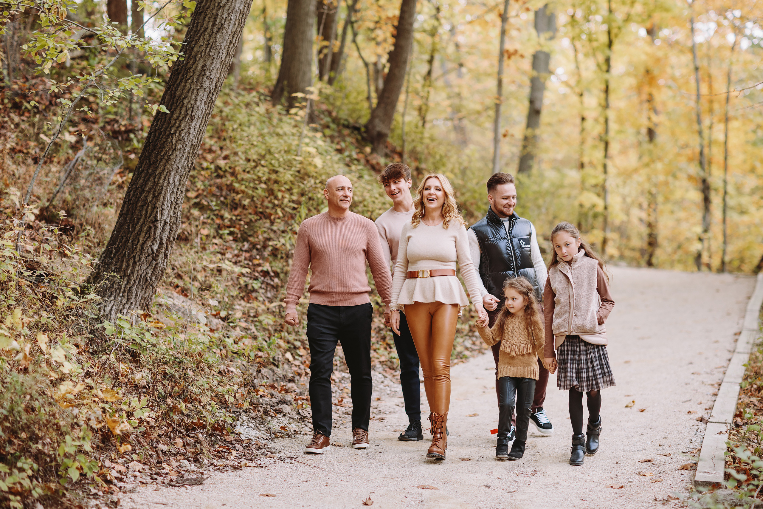 10.22.2021 Family photoshoot. Wedding family event photographer in Chicago Nick Yushevich