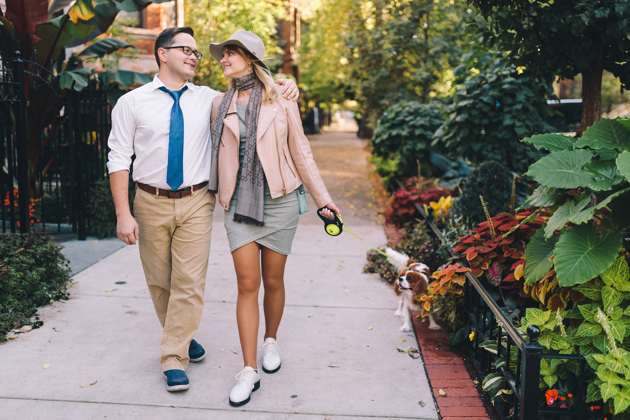 10.18.2021 Walk in Chicago. Wedding family event photographer in Chicago Nick Yushevich