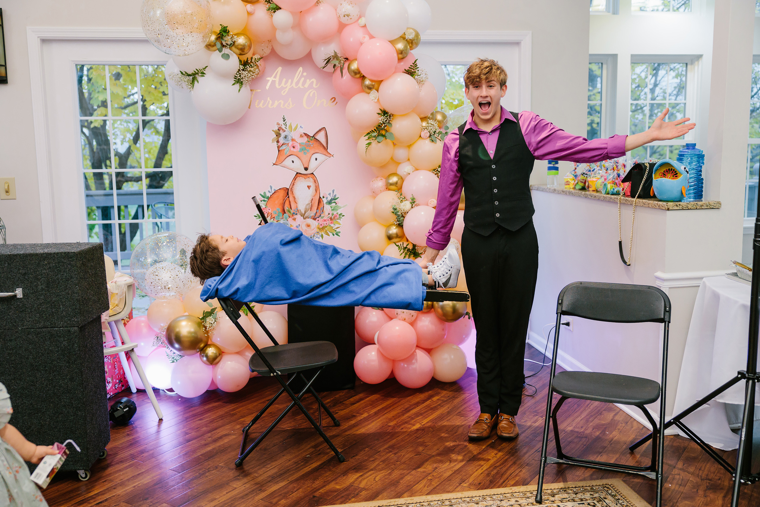 11.13.2021 First birthday. Wedding family event photographer in Chicago Nick Yushevich