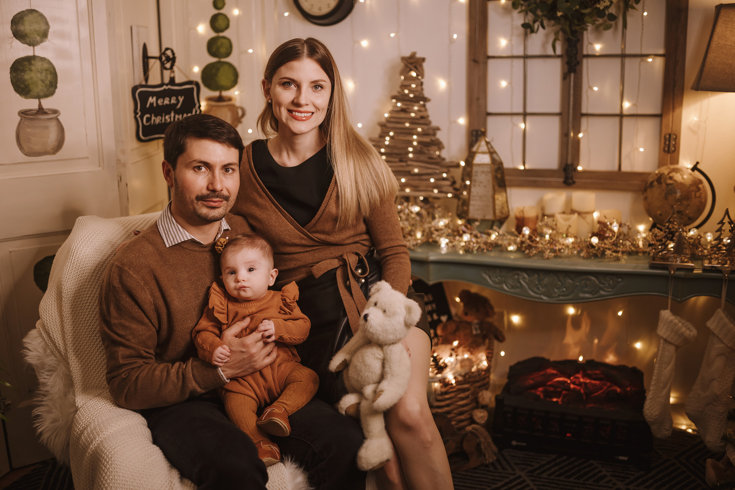 11282021 Christmas Photoshoot 6. Wedding family event photographer in Chicago Nick Yushevich