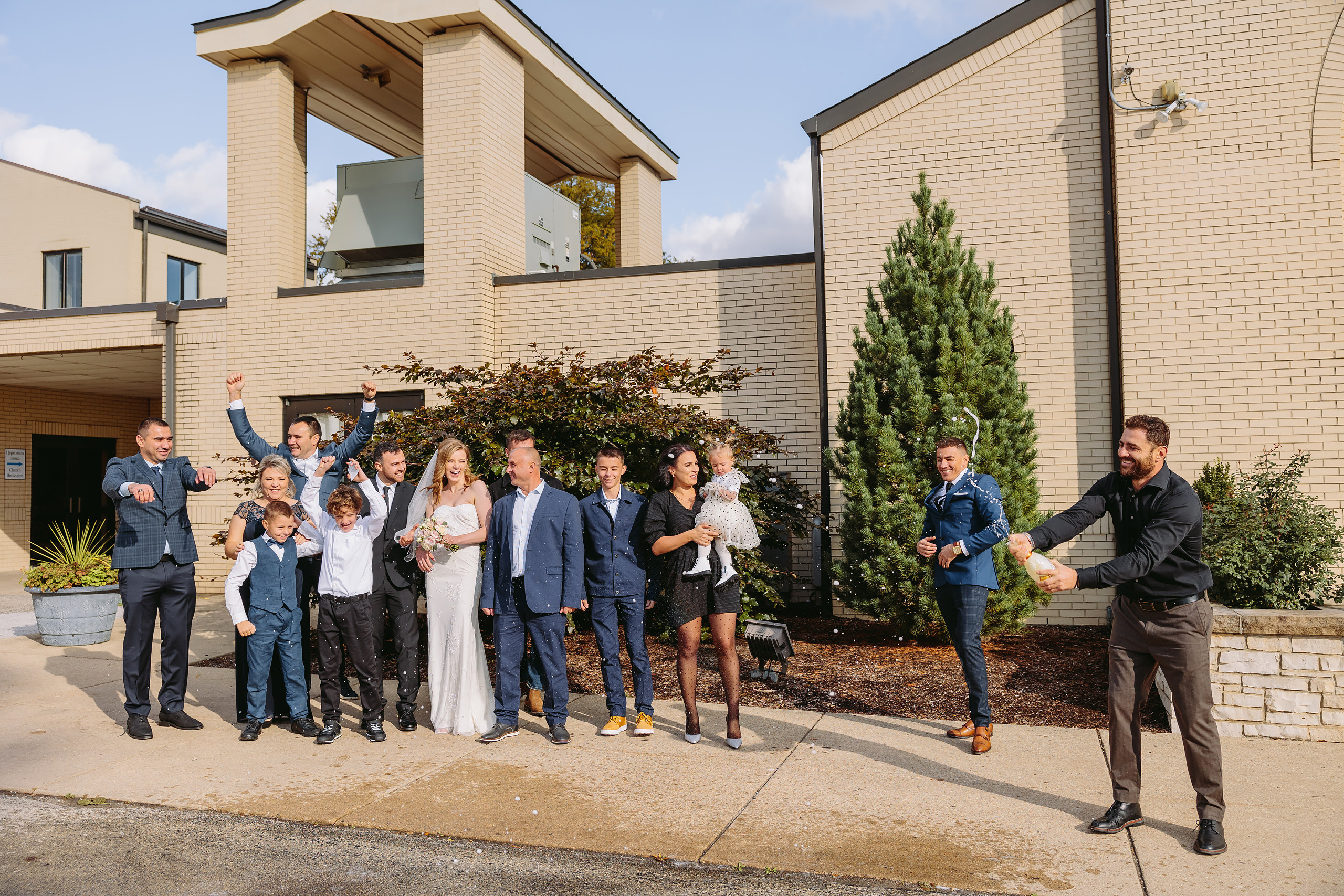 10.31.2021 Wedding. Wedding family event photographer in Chicago Nick Yushevich