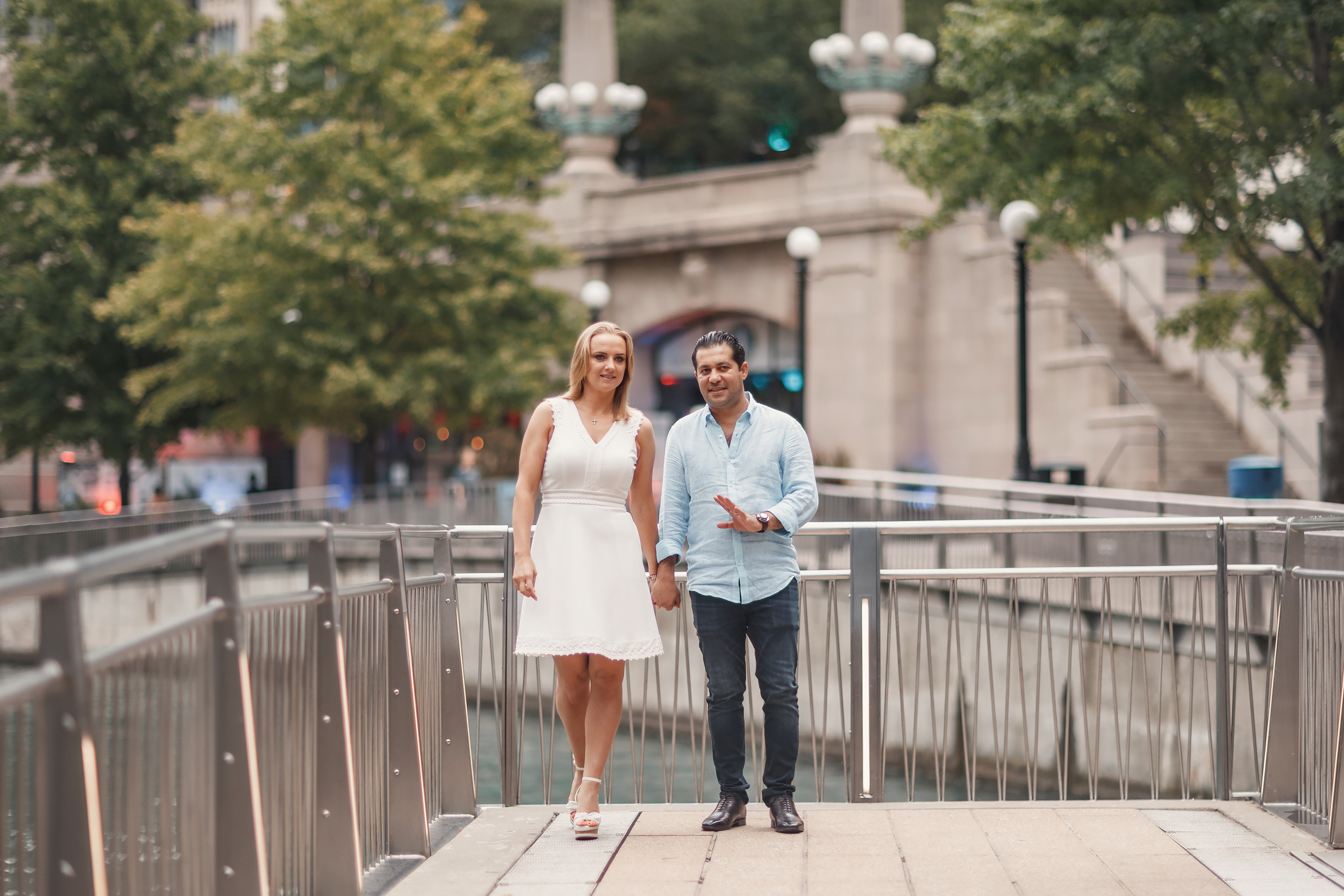 09.04.2021 Walk in Chicago. Wedding family event photographer in Chicago Nick Yushevich