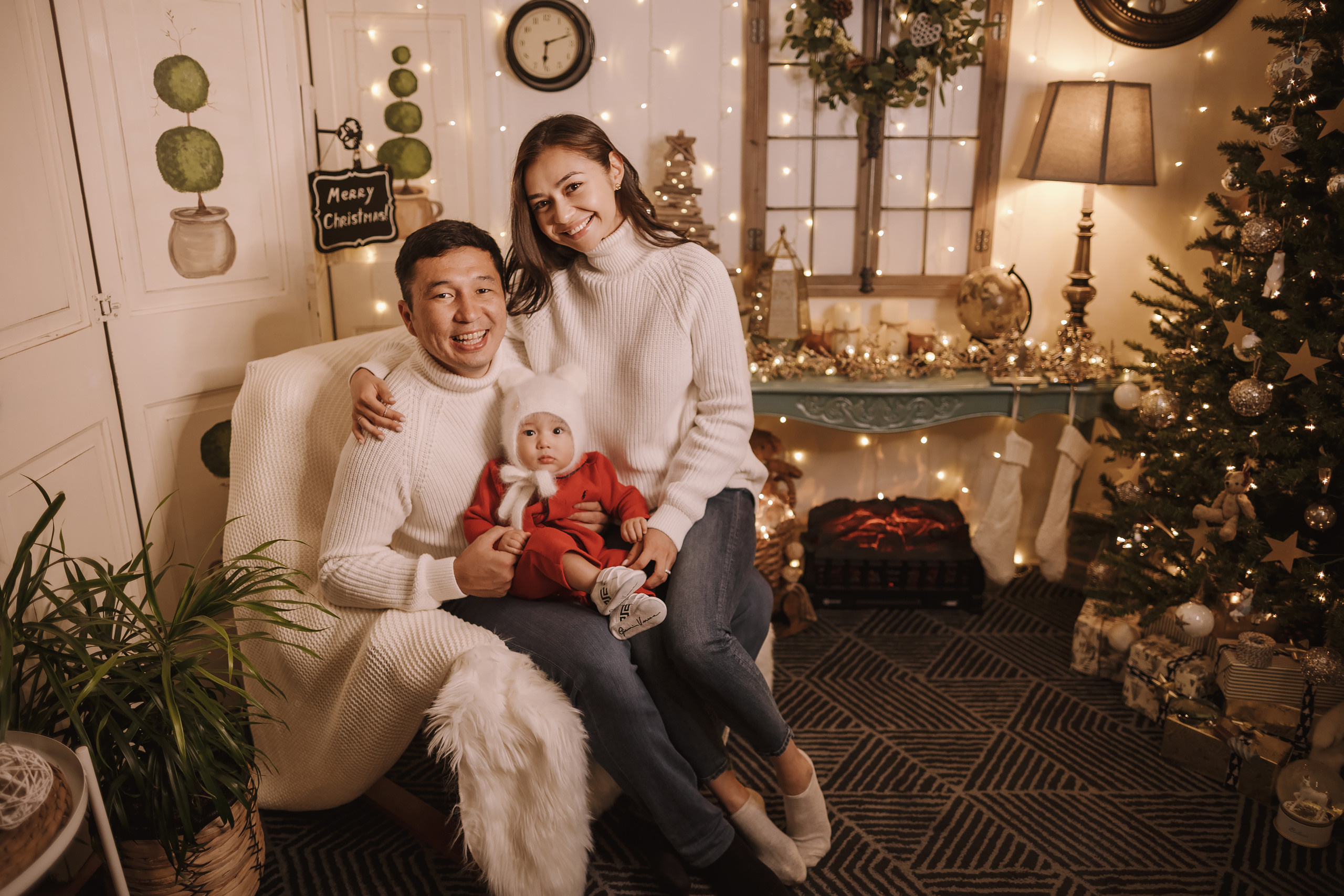 11182021 Christmas Photoshoot 2. Wedding family event photographer in Chicago Nick Yushevich