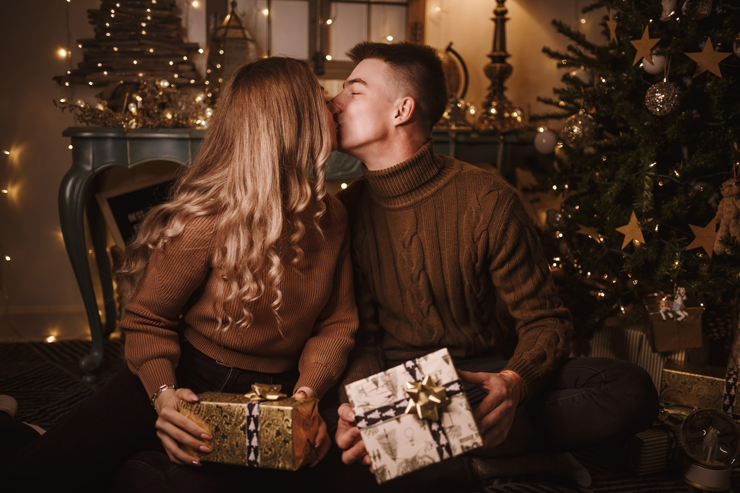 11282021 Christmas Photoshoot 5. Wedding family event photographer in Chicago Nick Yushevich