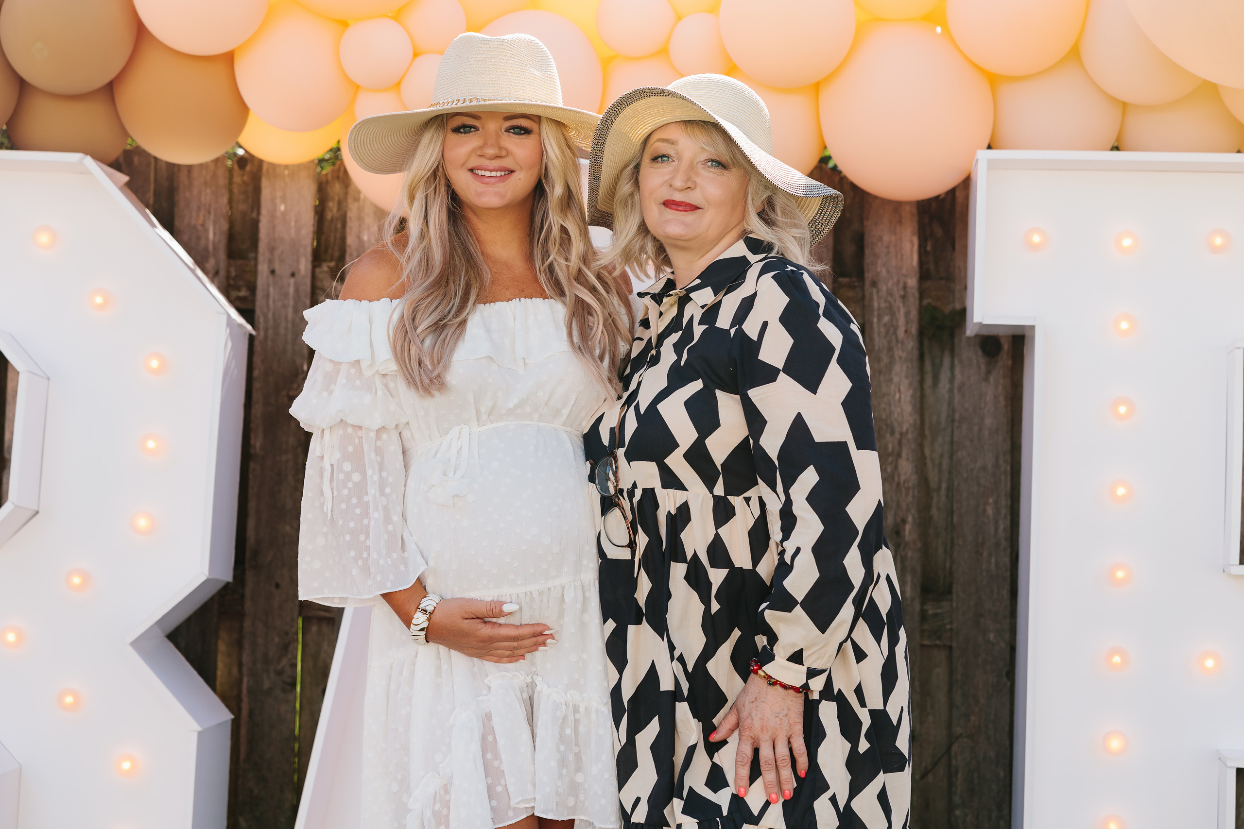 08.15.2021 Baby shower. Wedding family event photographer in Chicago Nick Yushevich