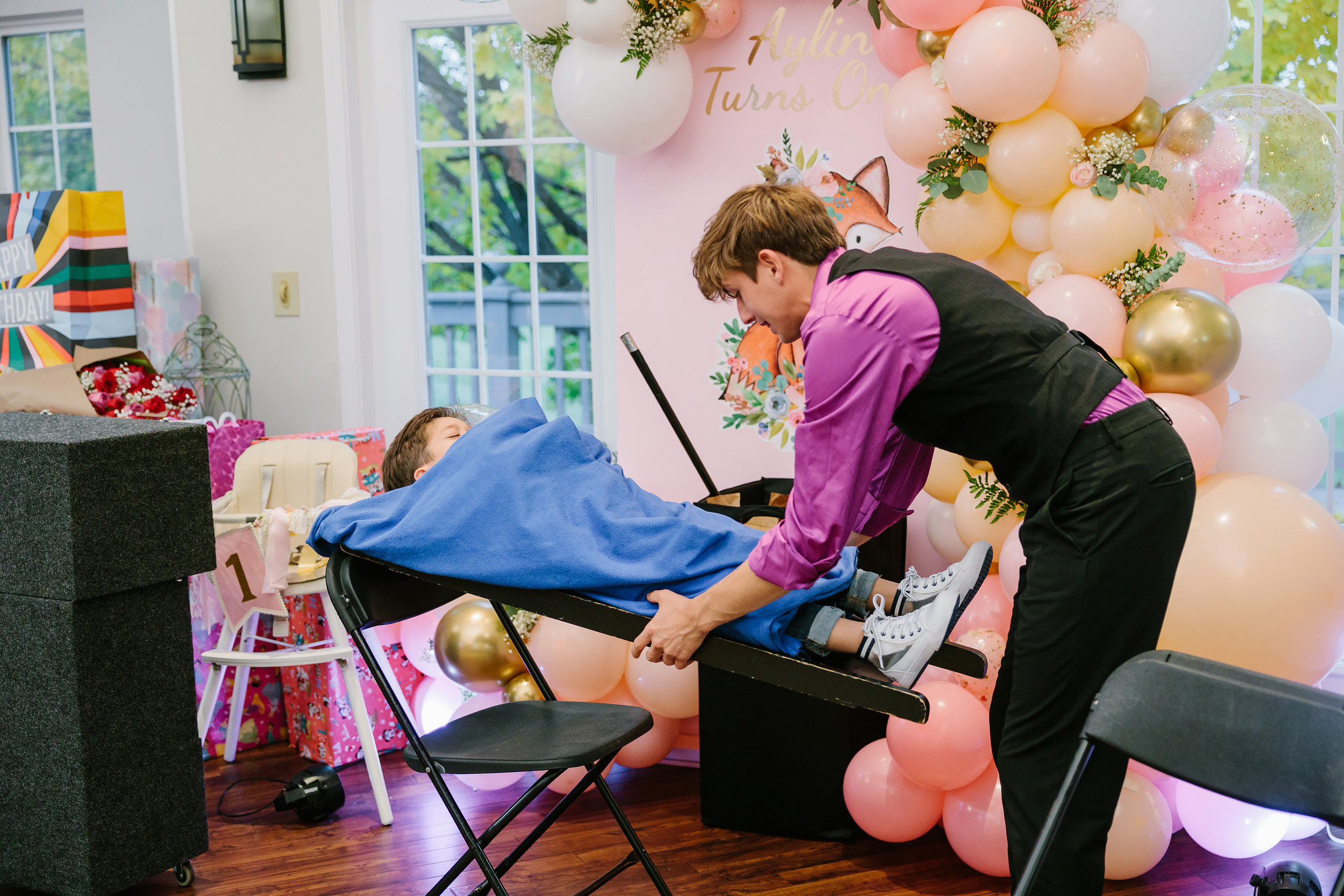 11.13.2021 First birthday. Wedding family event photographer in Chicago Nick Yushevich