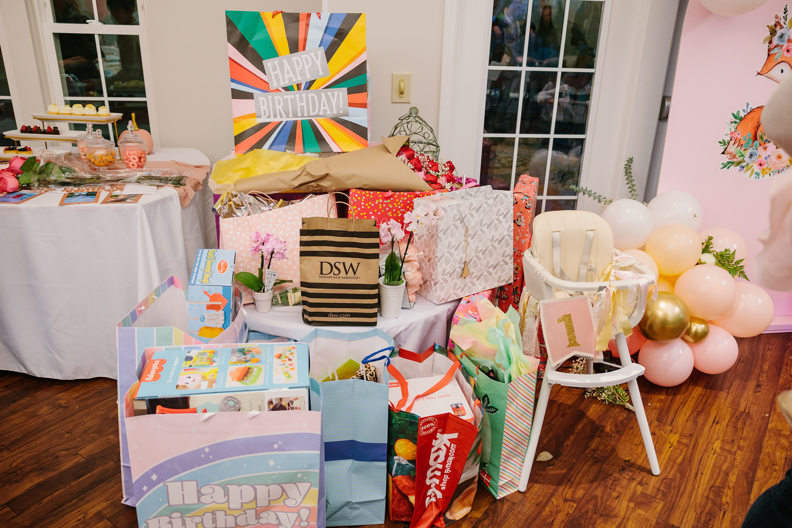 11.13.2021 First birthday. Wedding family event photographer in Chicago Nick Yushevich