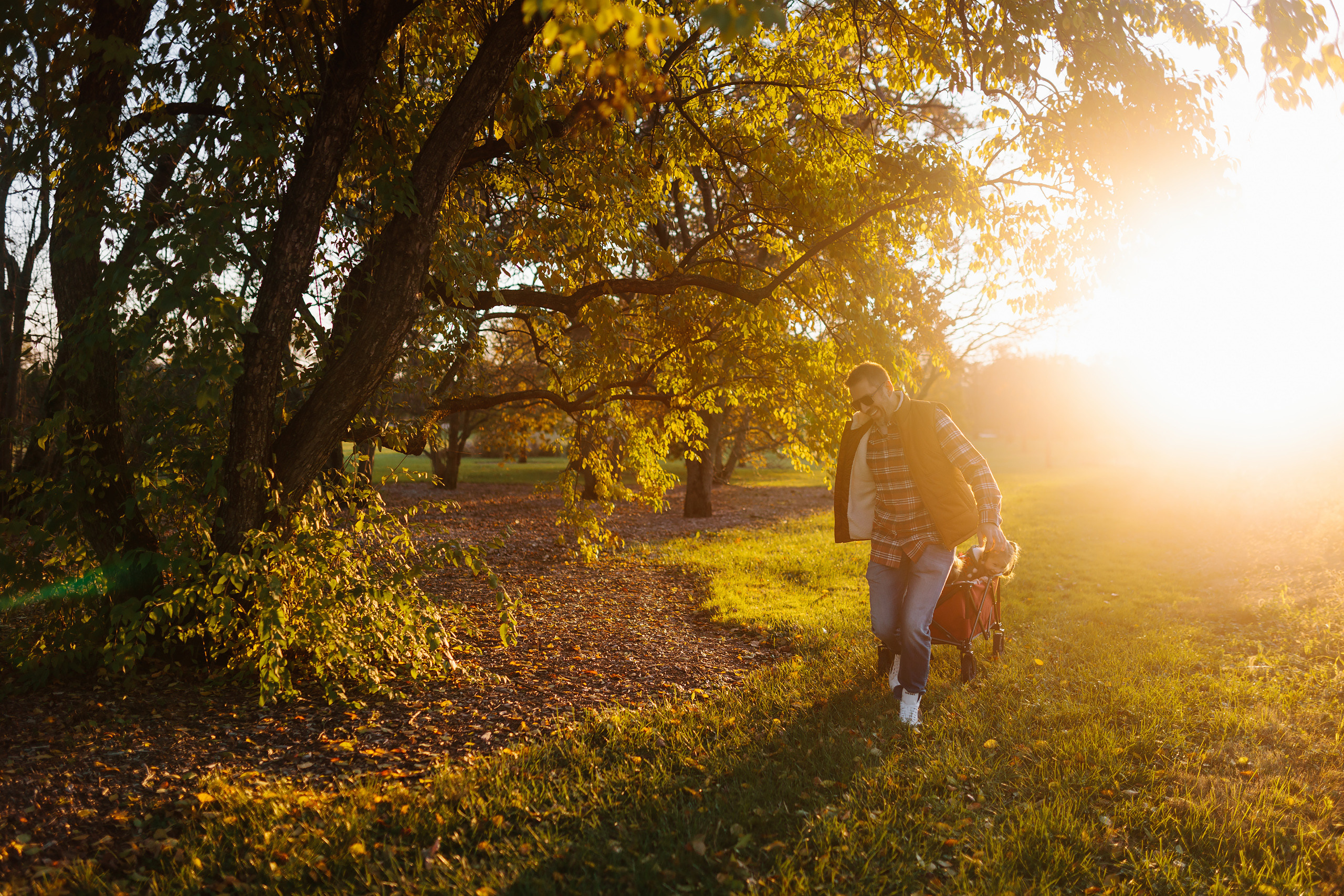11.05.2021 Family photoshoot. Wedding family event photographer in Chicago Nick Yushevich