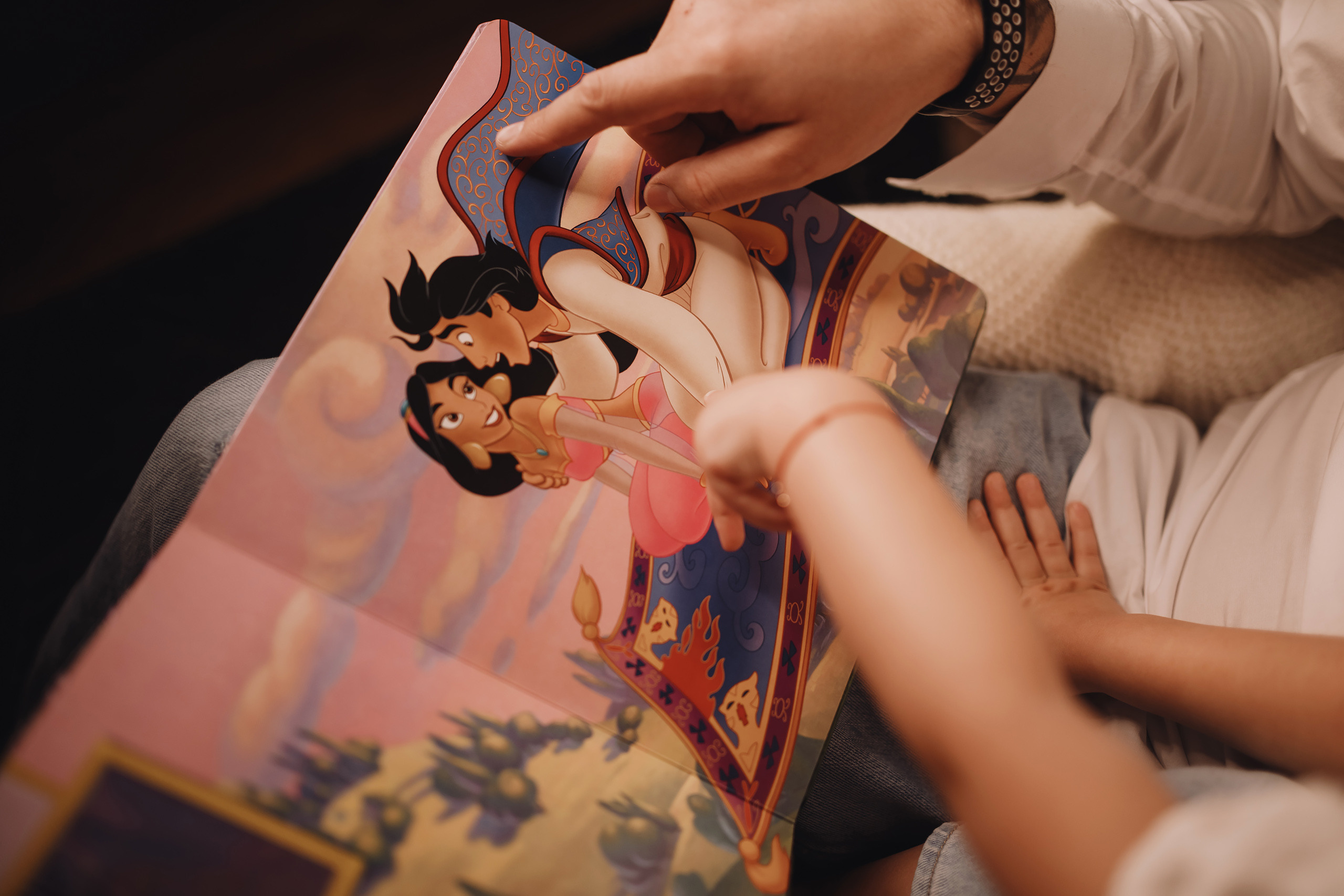 12152021 Christmas Photoshoot 15. Wedding family event photographer in Chicago Nick Yushevich