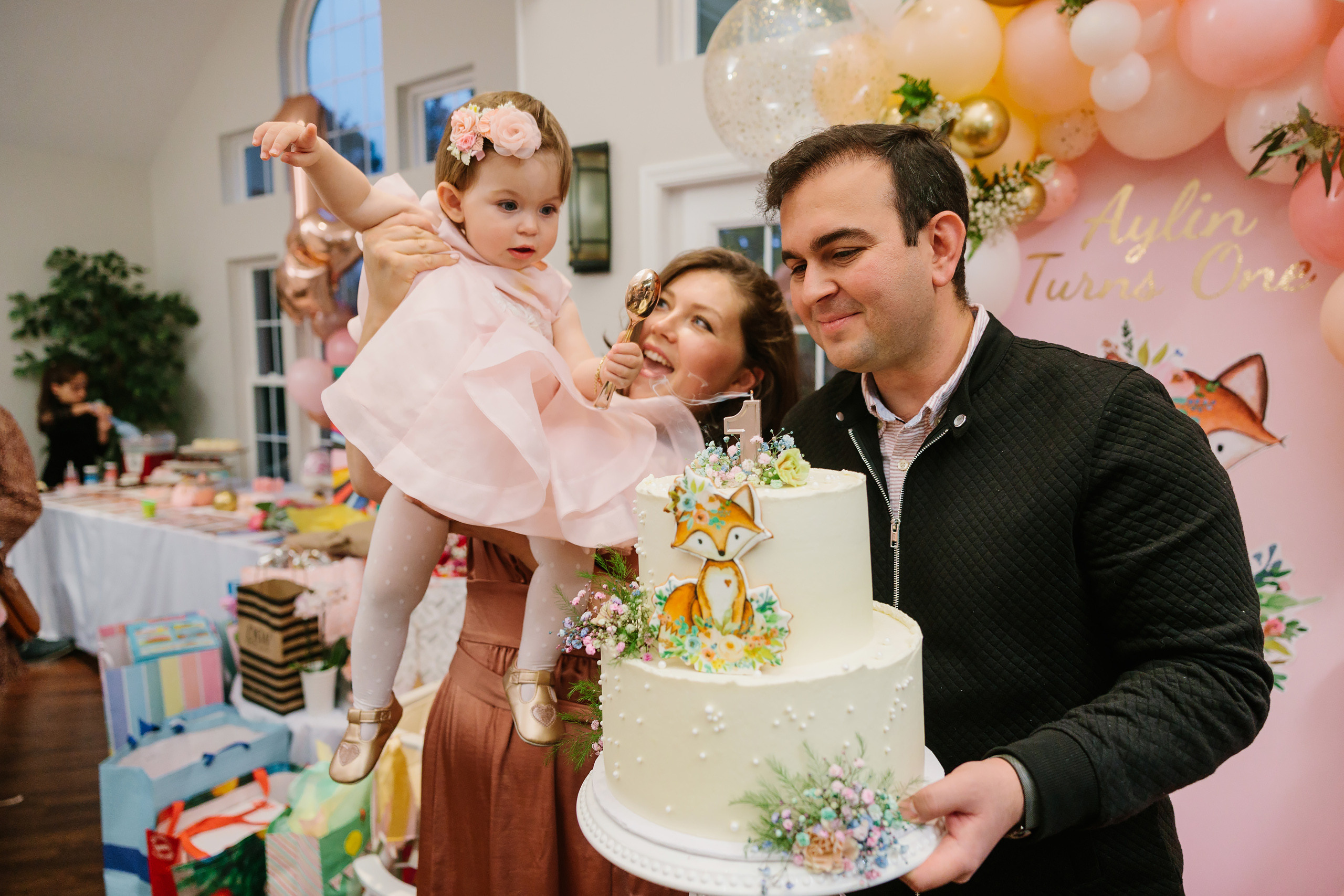 11.13.2021 First birthday. Wedding family event photographer in Chicago Nick Yushevich