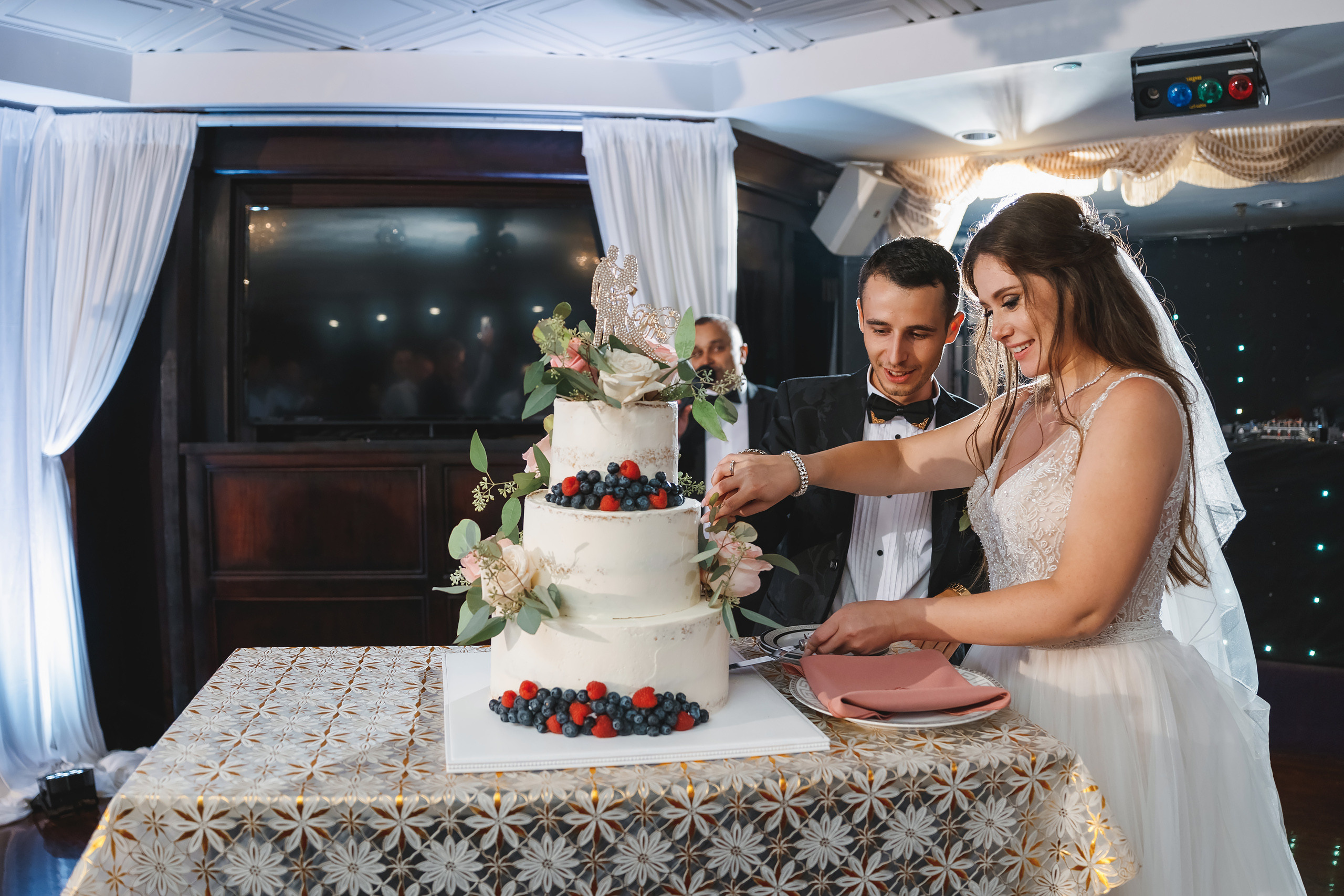 08.14.2021 Wedding. Wedding family event photographer in Chicago Nick Yushevich