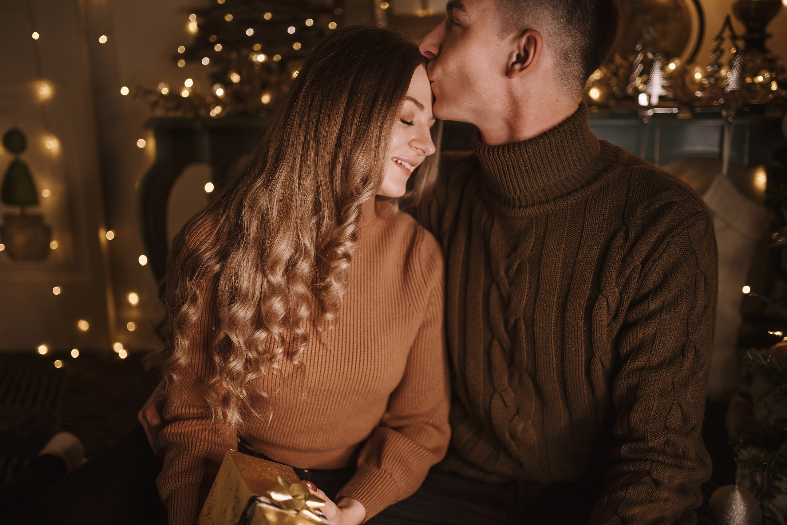 11282021 Christmas Photoshoot 5. Wedding family event photographer in Chicago Nick Yushevich