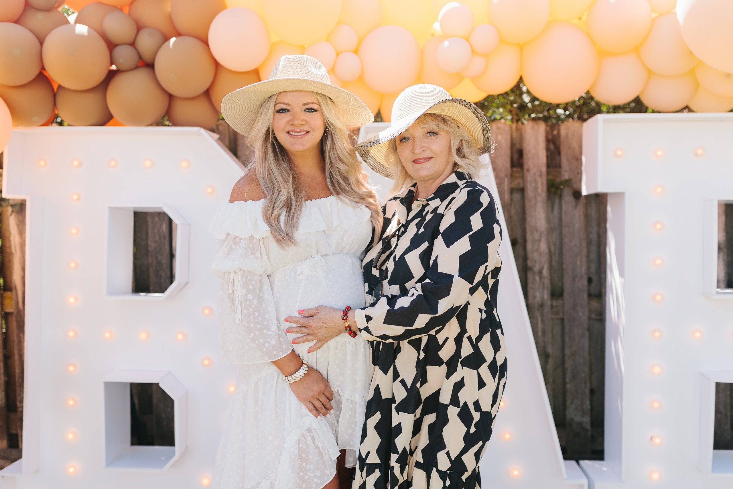 08.15.2021 Baby shower. Wedding family event photographer in Chicago Nick Yushevich